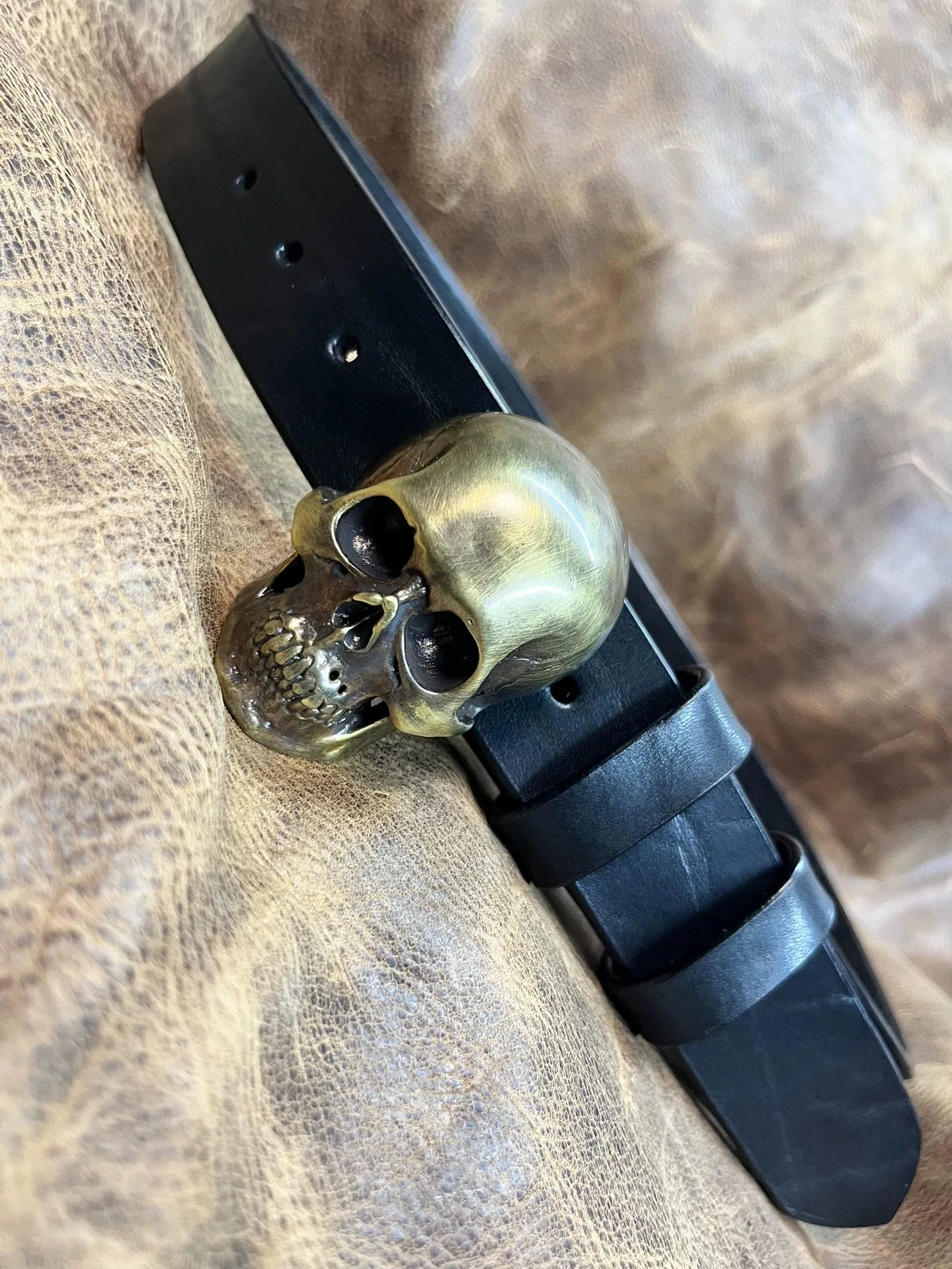 American retro skull pure copper belt buckle with black bison leath…