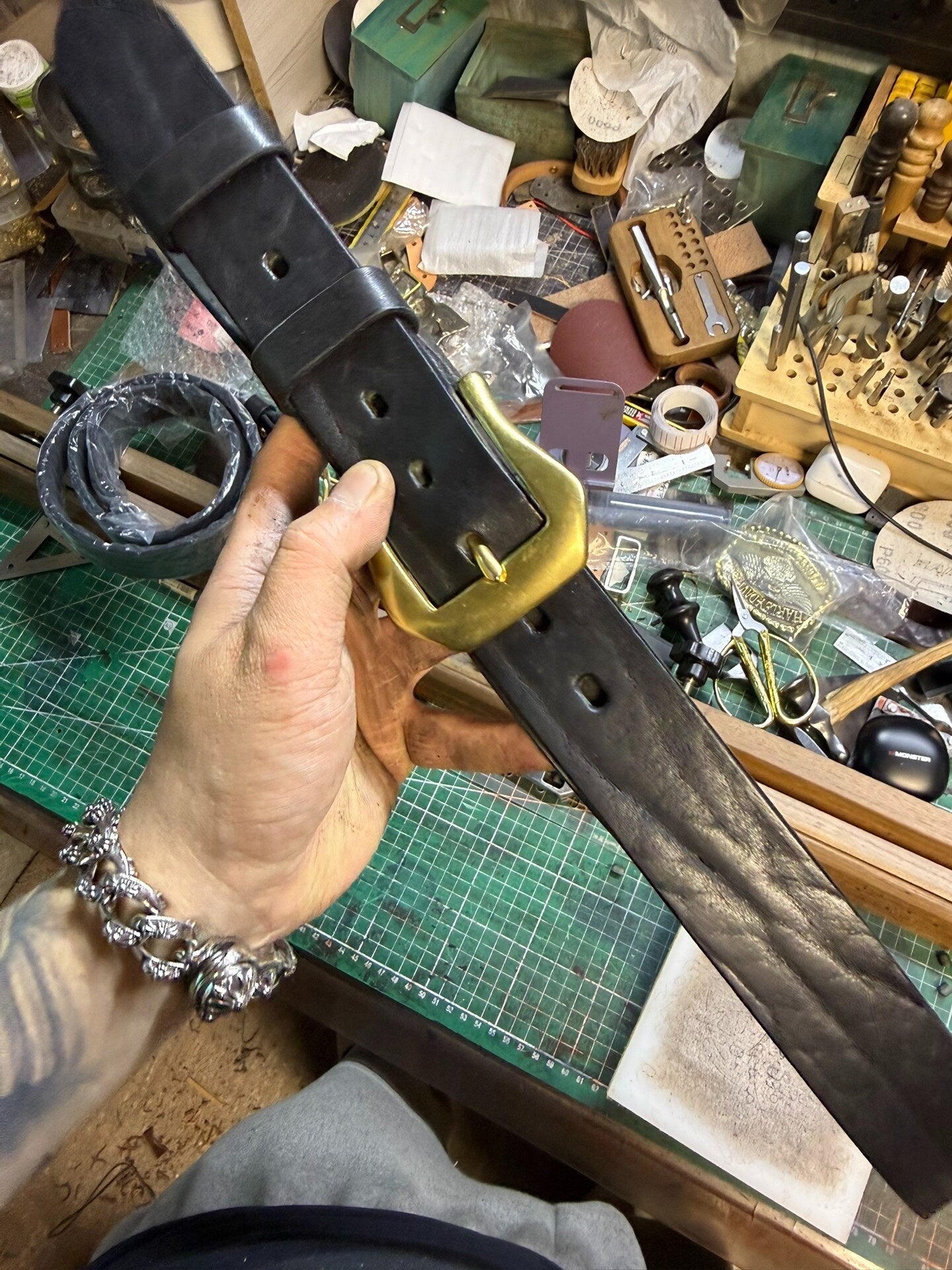 6 mm thick black bison leather handmade belt