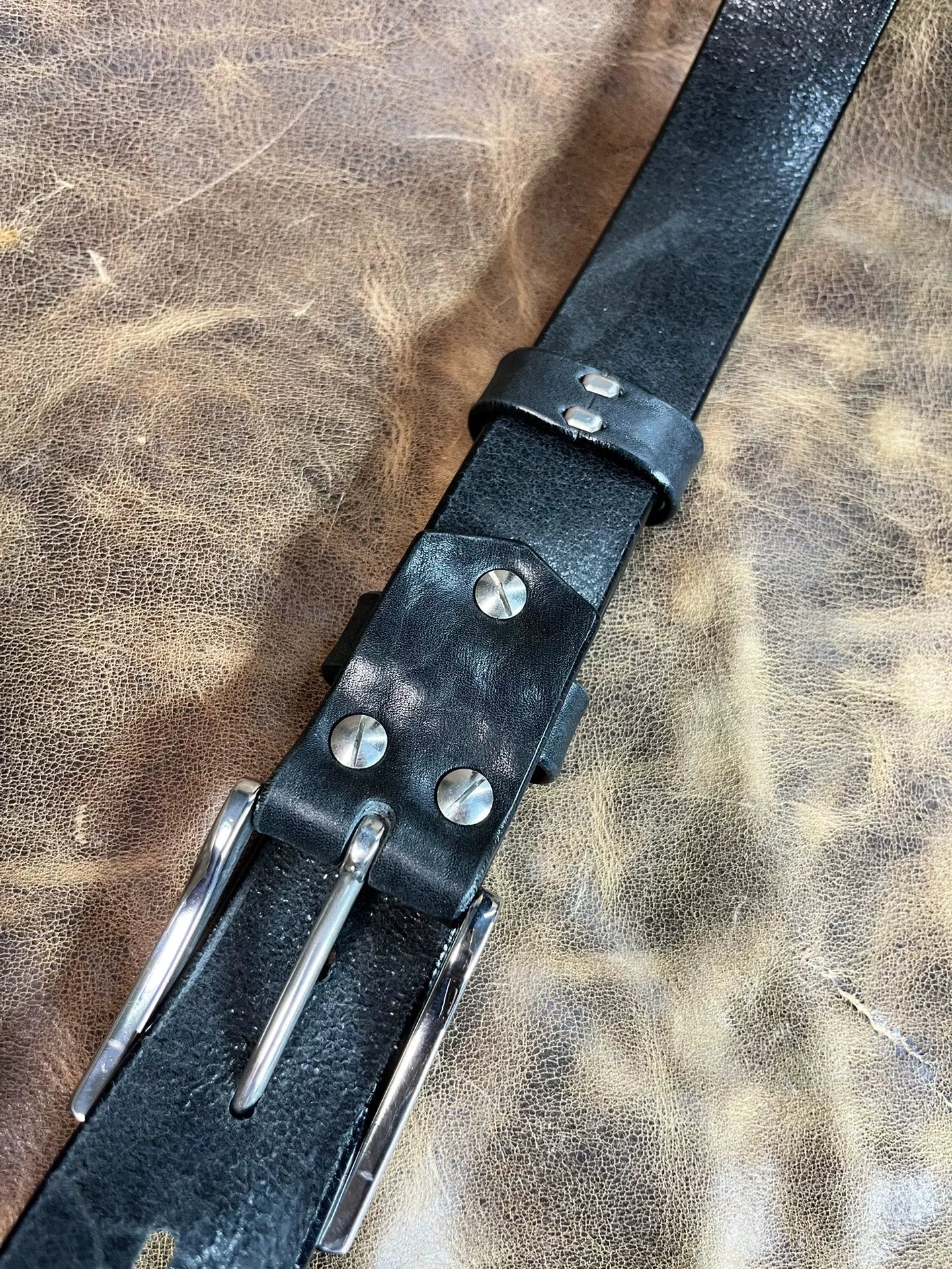 5.5mm thick North American black through-dyed bison leather first l…