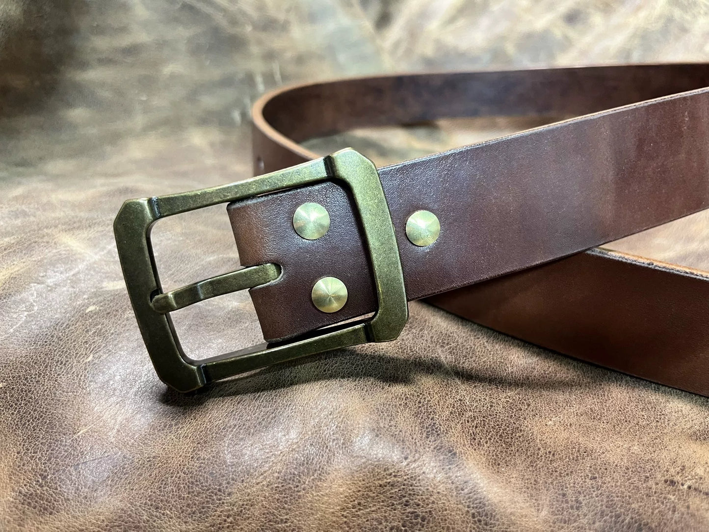 Zhaonan fat brown color with replica gadfly buckle