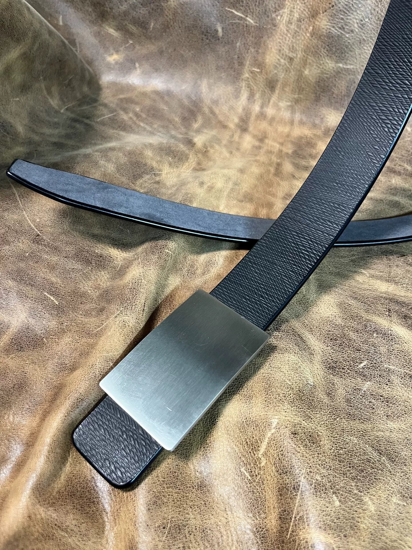 304 Steel Smooth Plate Buckle with Sinking Ship Pattern