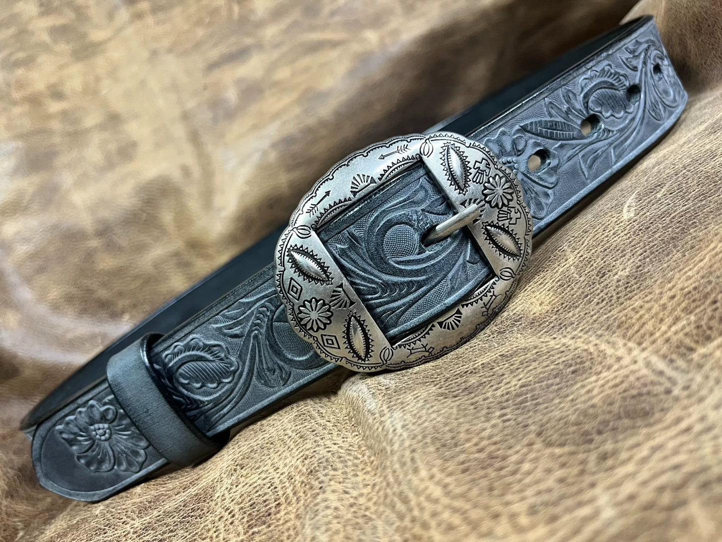 Customized Italian horse rein carving handmade belt