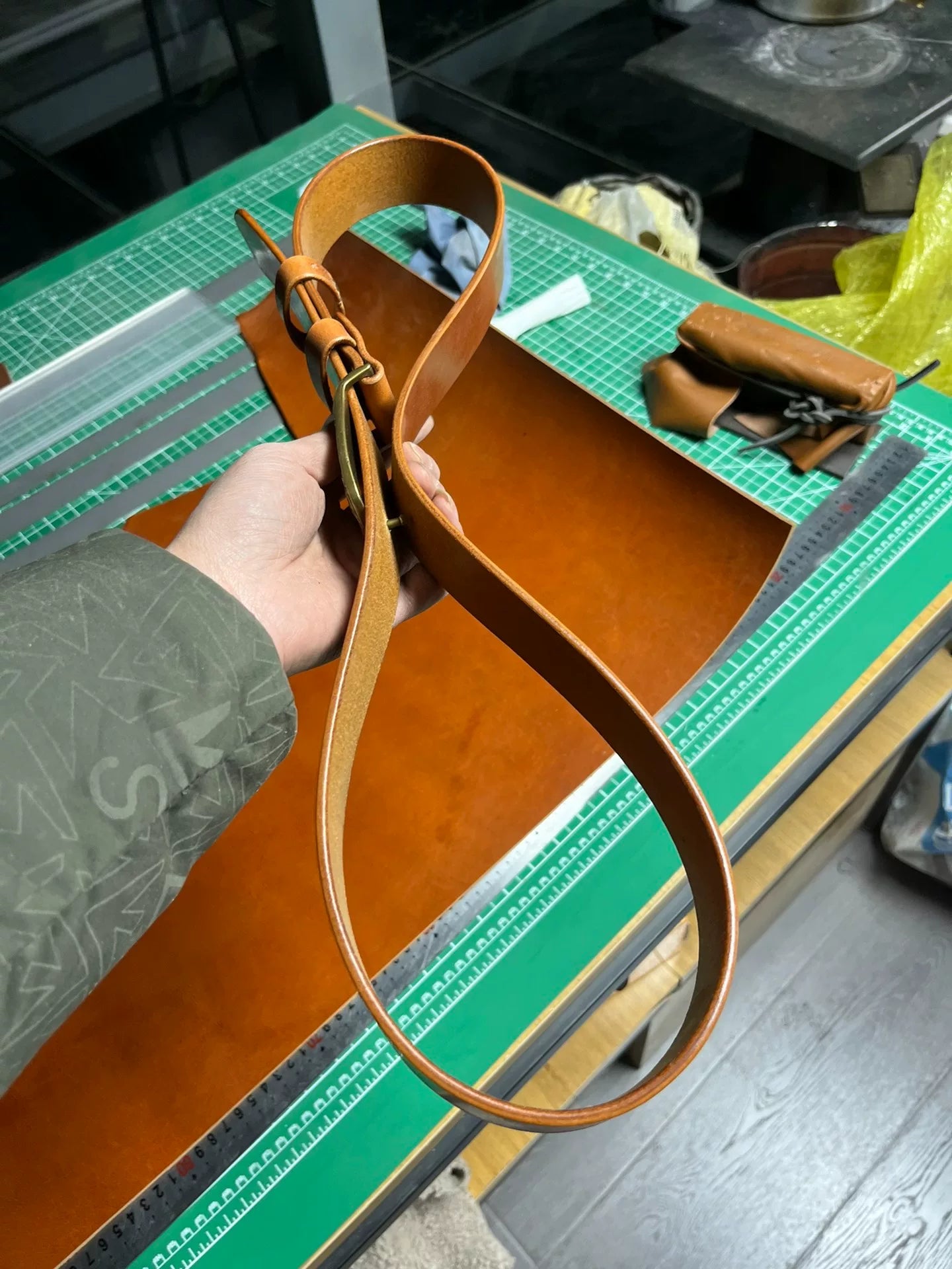 Horwen style oil wax genuine first layer cowhide handmade belt
