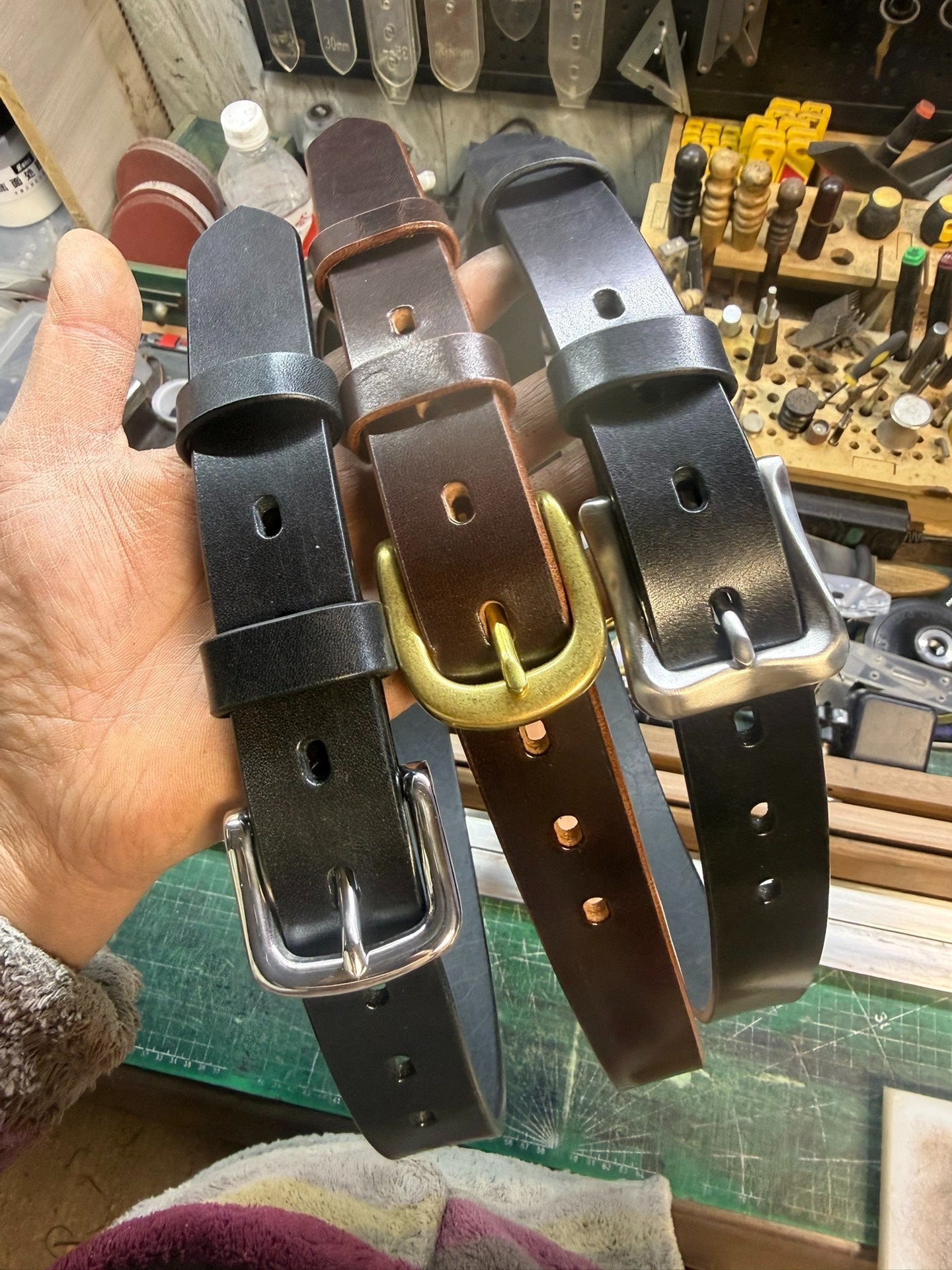 Genuine first-layer cowhide women's oil-waxed leather belt