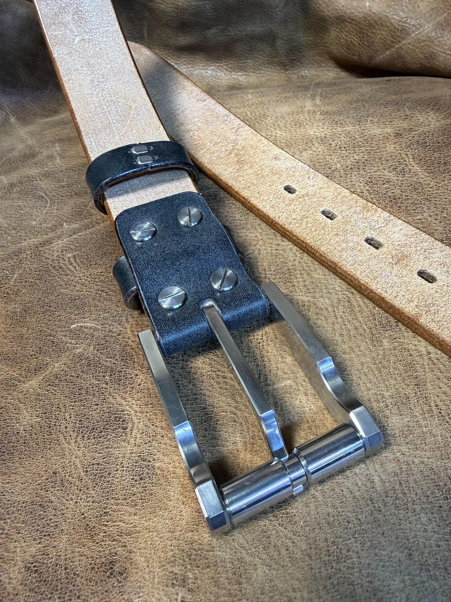 316L Line-Cut Stainless Buckle Paired with J.F. Baker Full-Grain Br…
