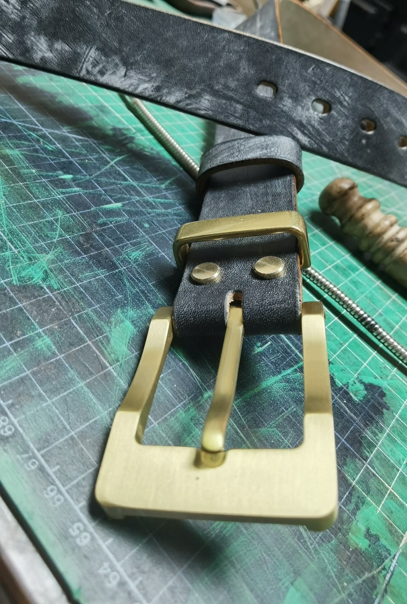 6mm thick black JF bridle. Full grain jf horse rein leather first l…