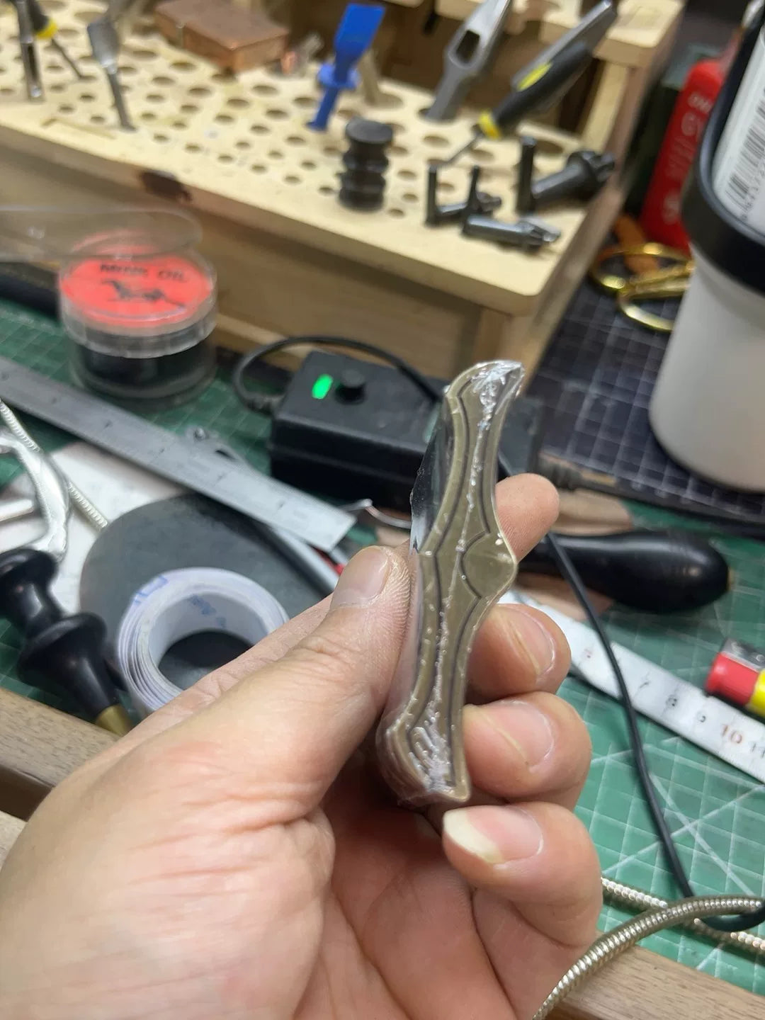 Premium Muchen Batman Belt Buckle — CNC Brass Craftsmanship
