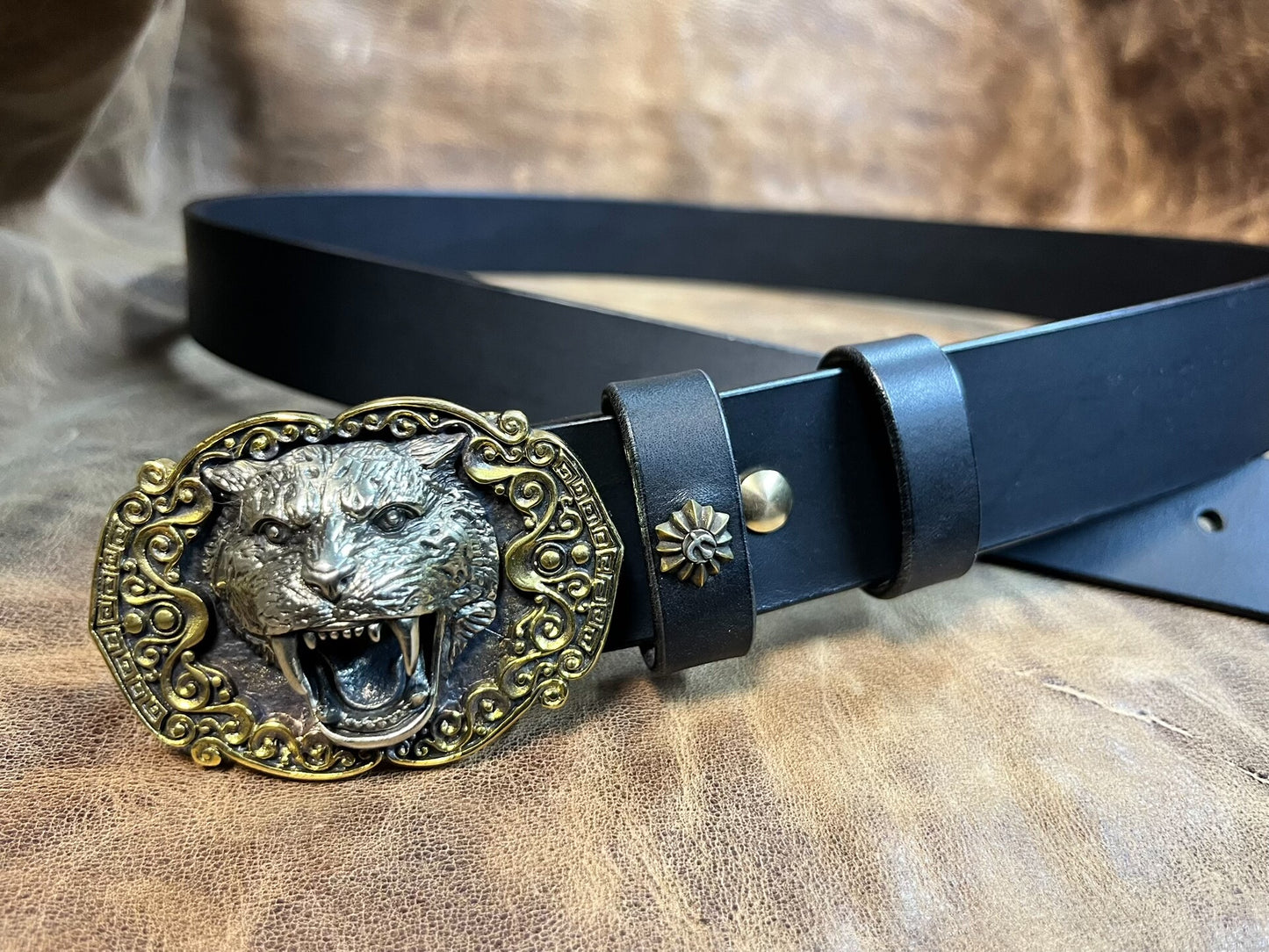 The three-dimensional tiger head smooth buckle is matched with an I…