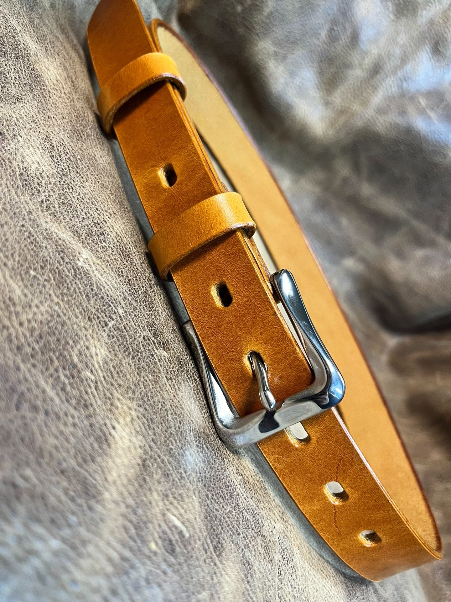 3cm Wide Genuine Top-Grain Leather Weightlifting Belt — Custom