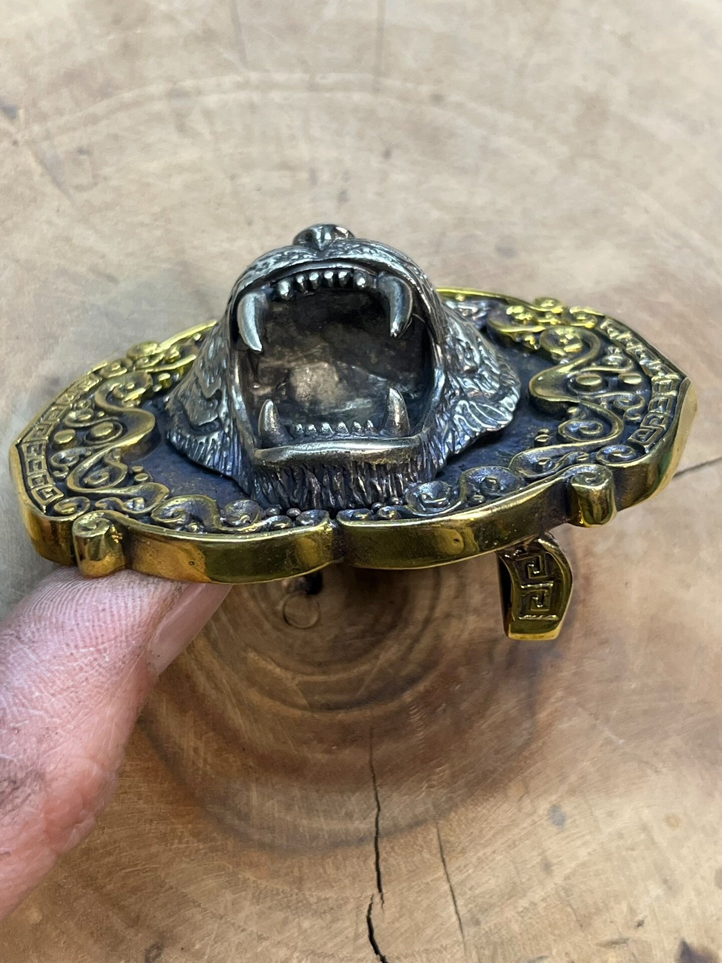 Domineering three-dimensional zodiac tiger head belt buckle with sm…