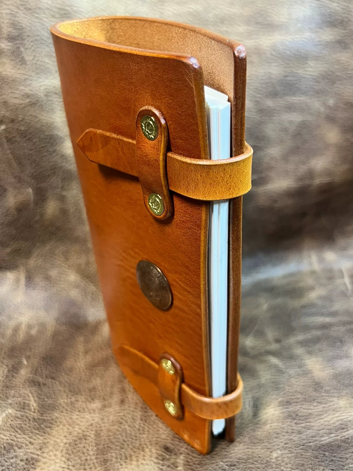 Horwen style oil wax leather A6 made of 4mm single layer thickness…