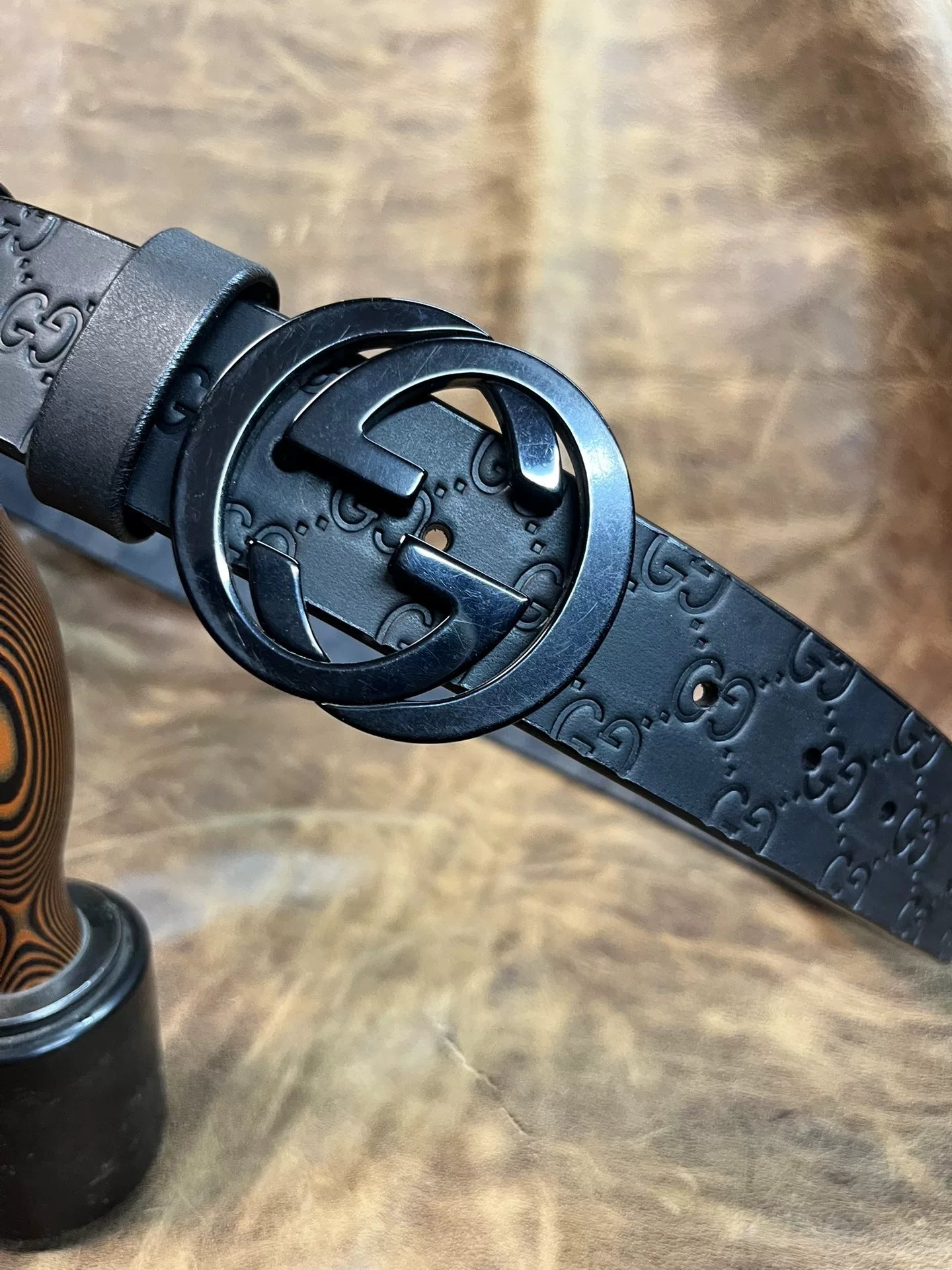 Men's business Gucci and Coach business belt customization. Purely…