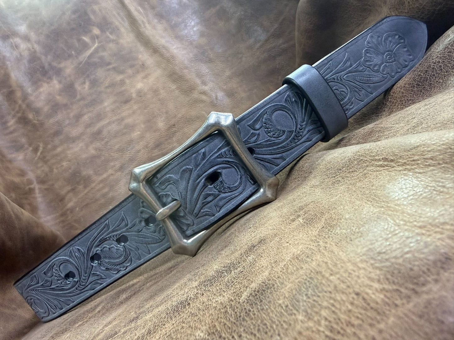 Customized Italian horse rein carving handmade belt
