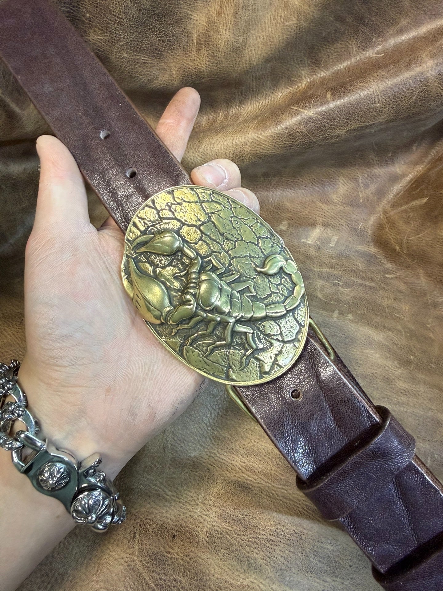 5.5mm thick North American black through-dyed bison leather first l…