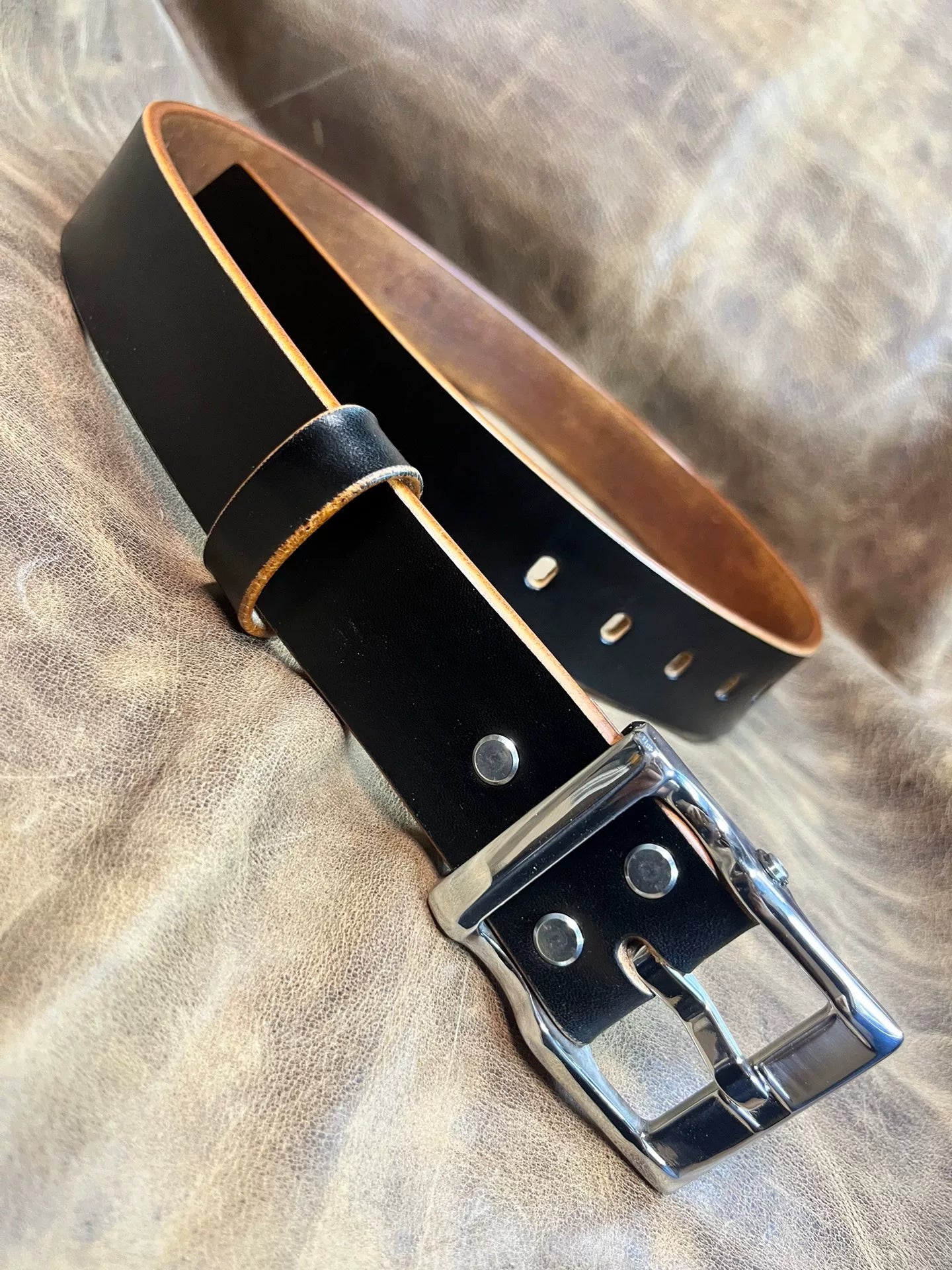 Meian's custom-made handmade belts