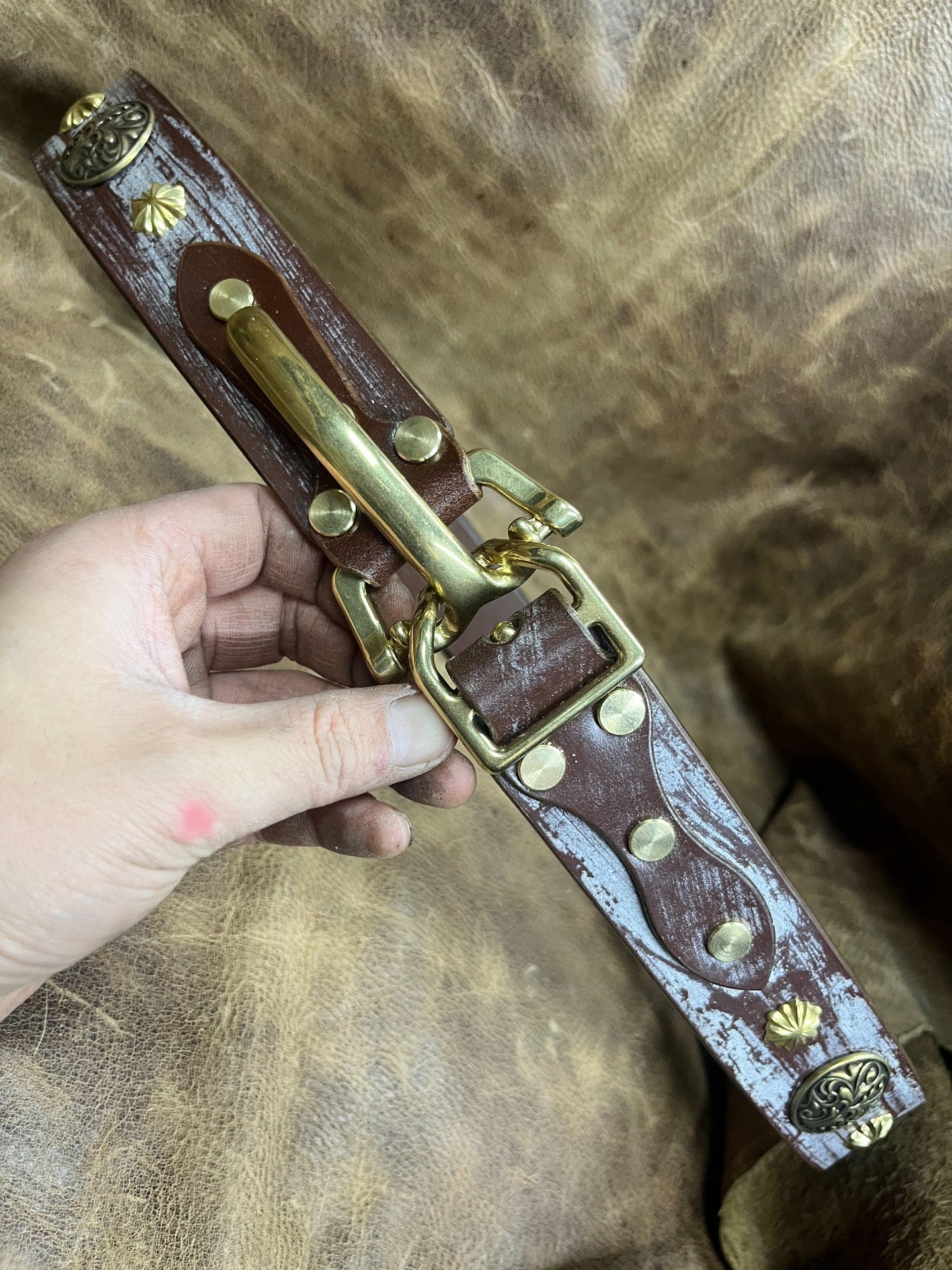 TWS British Bridle Cowhide Men's Cavalry Belt — Multi-Hole Adjustable