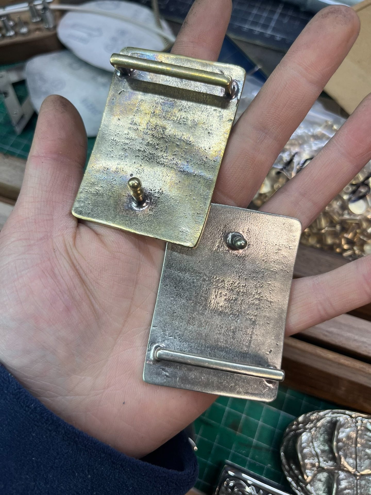 A super domineering Indiana Navajo white copper belt buckle