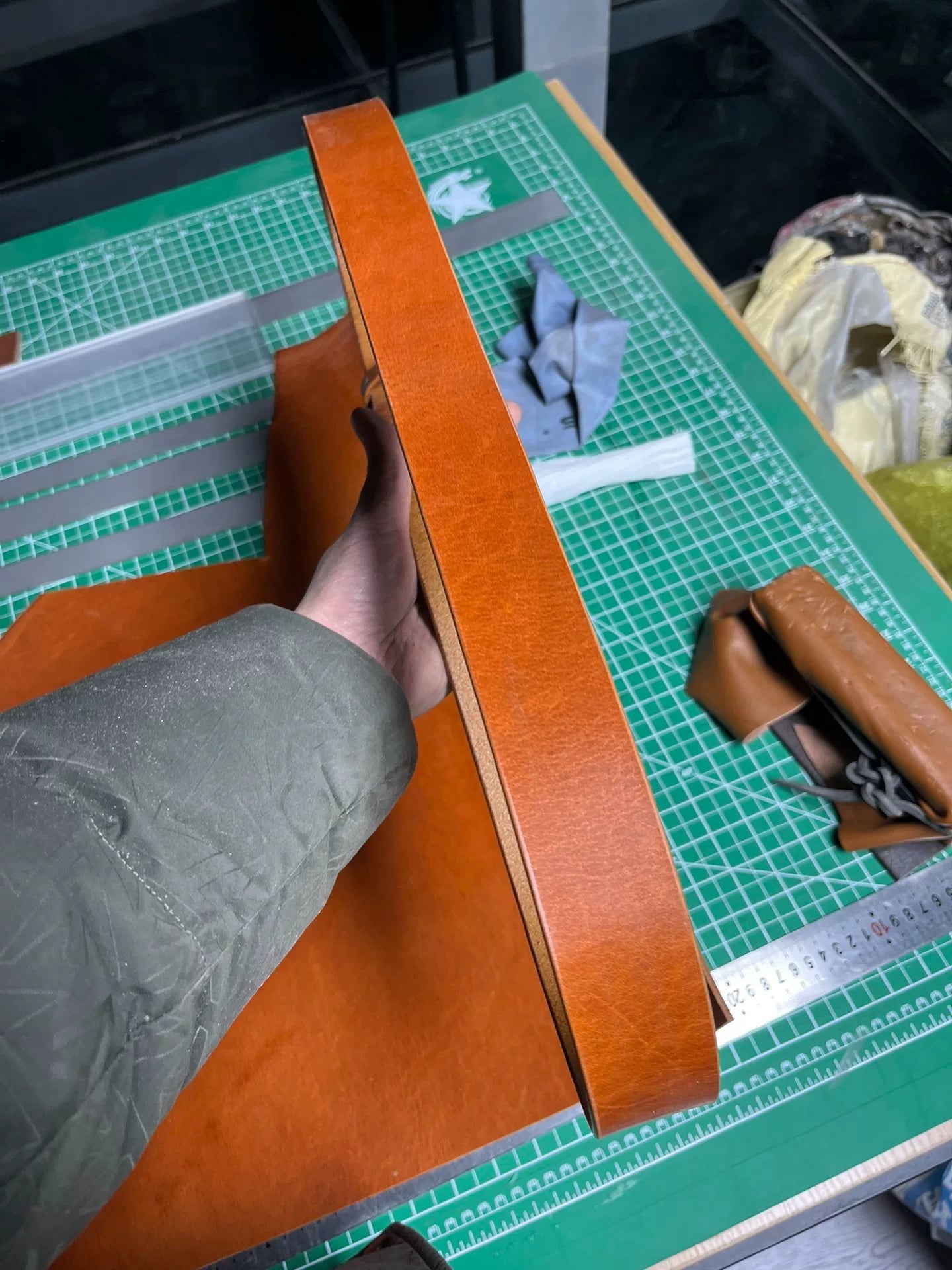 Horwen style oil wax genuine first layer cowhide handmade belt