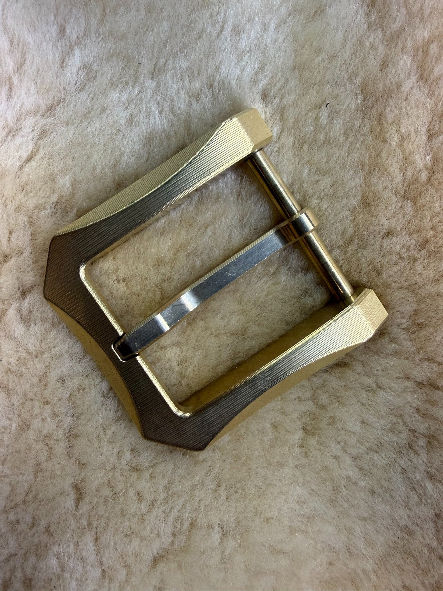 Brass wire cut belt buckle D buckle
