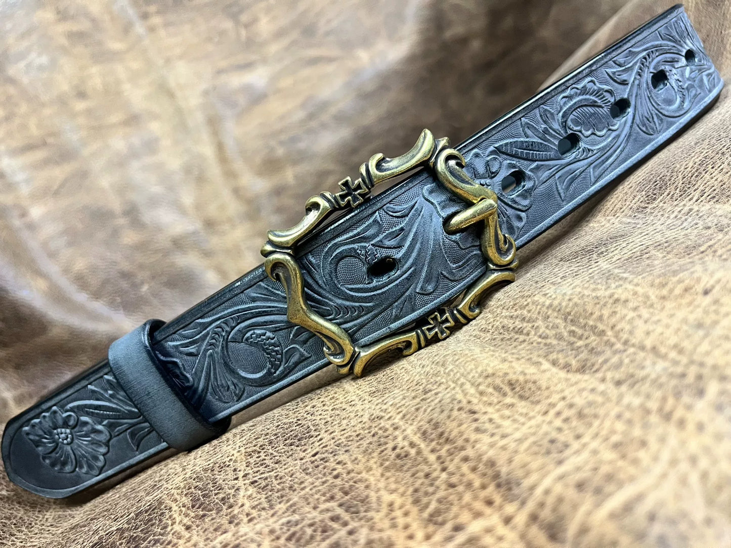 Customized Italian horse rein carving handmade belt