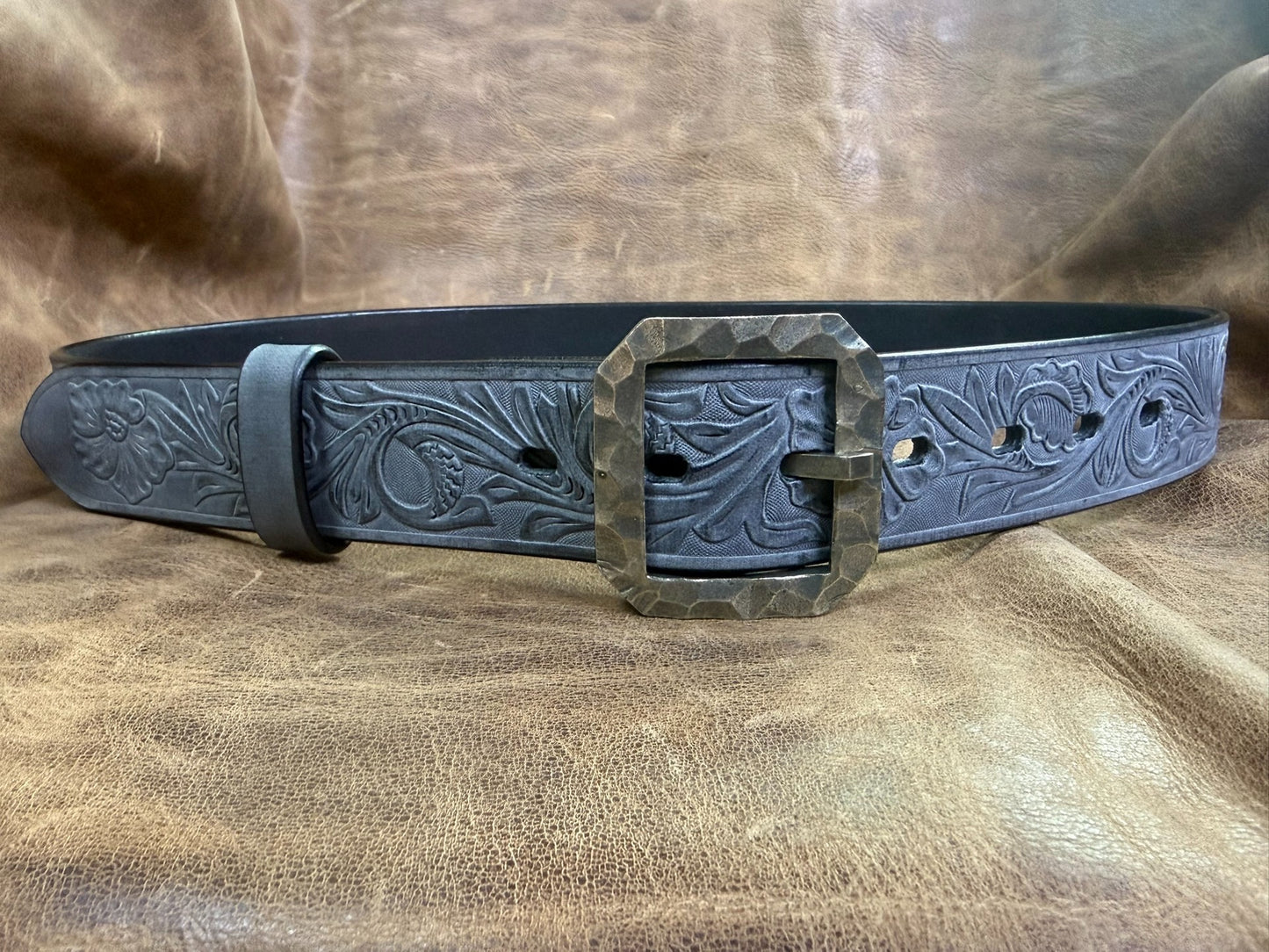 Customized Italian horse-rein carved handmade belt