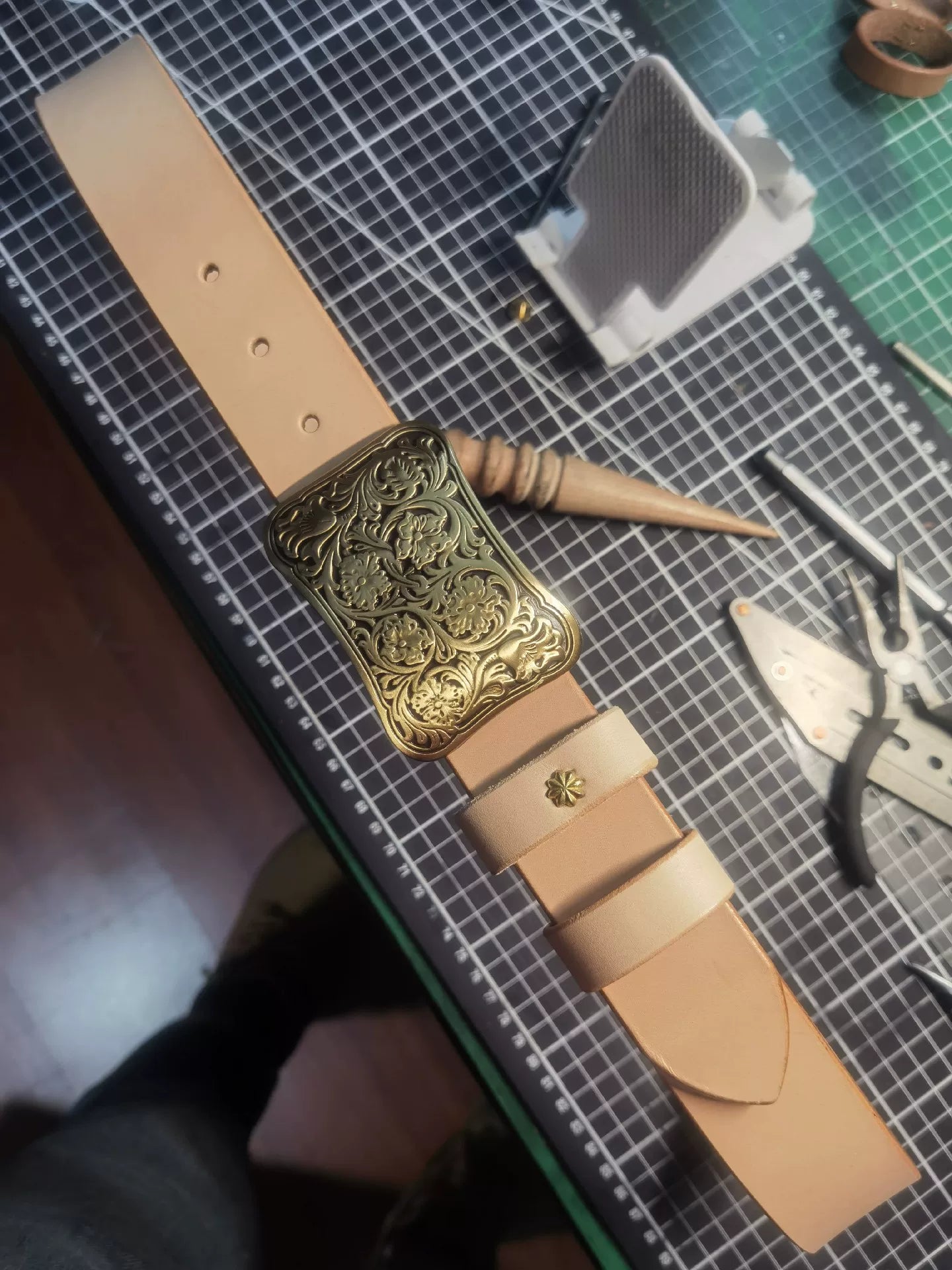 Meian leather handmade belt