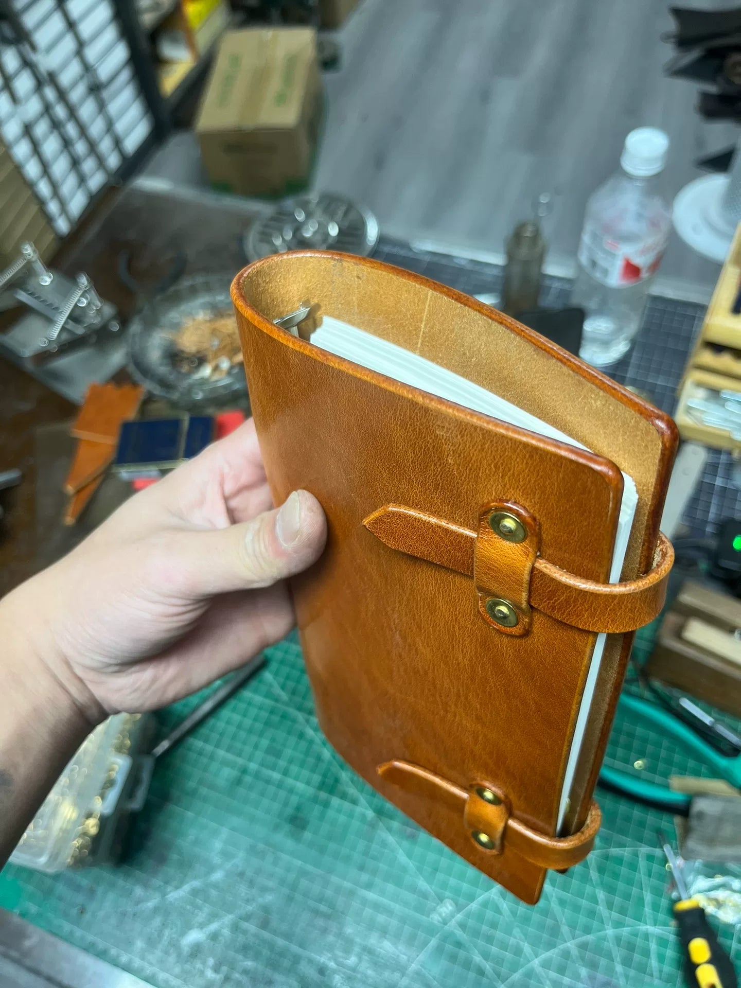 Horwen style oil wax leather A6 made of 4mm single layer thickness…