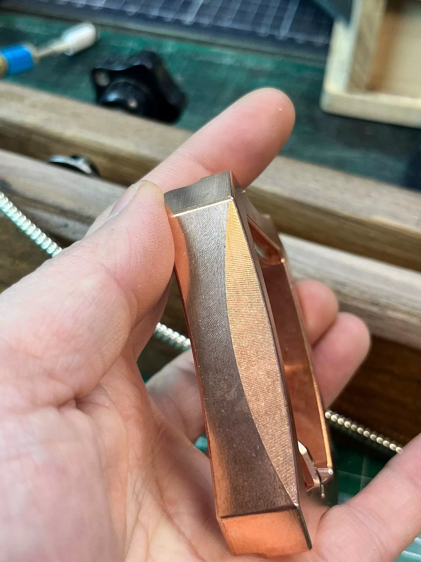 Half a kilogram of red copper and pure copper octagonal belt buckle…