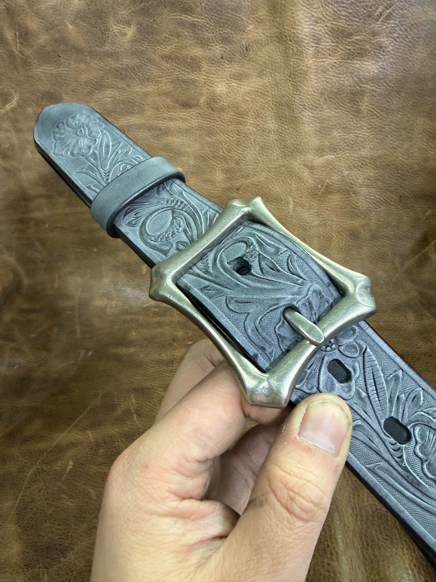 Customized Italian horse rein carving handmade belt