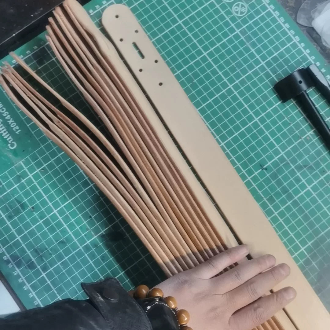 Imported U.S. leather leather belt with high oil density