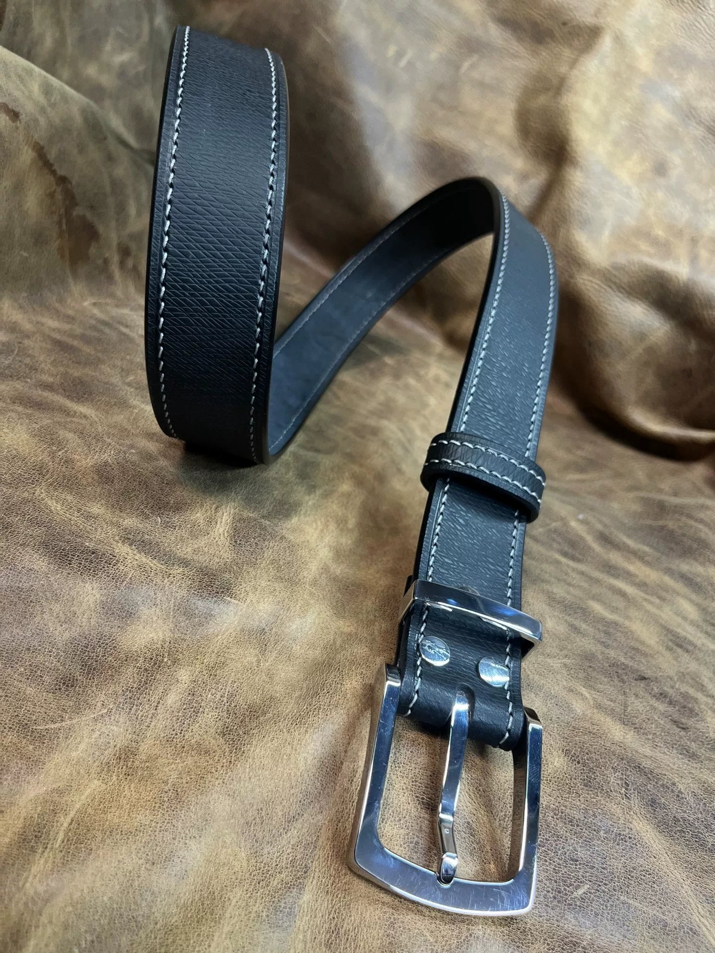 Imported Italian saddle vegetable tanned leather with genuine Gadfl…