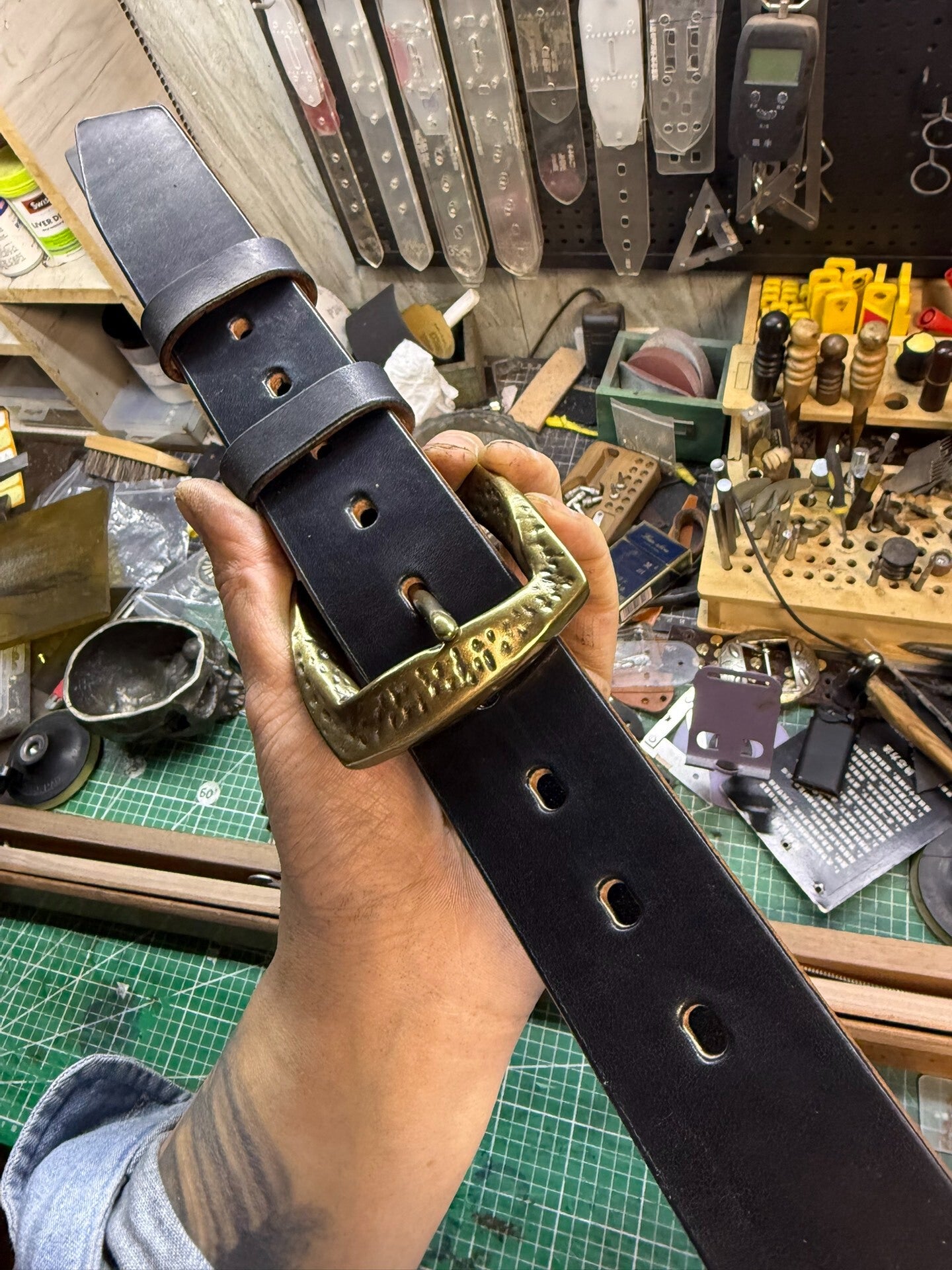 5.5mm thick Japanese Tochigi Shonan back leather belt with handmade…