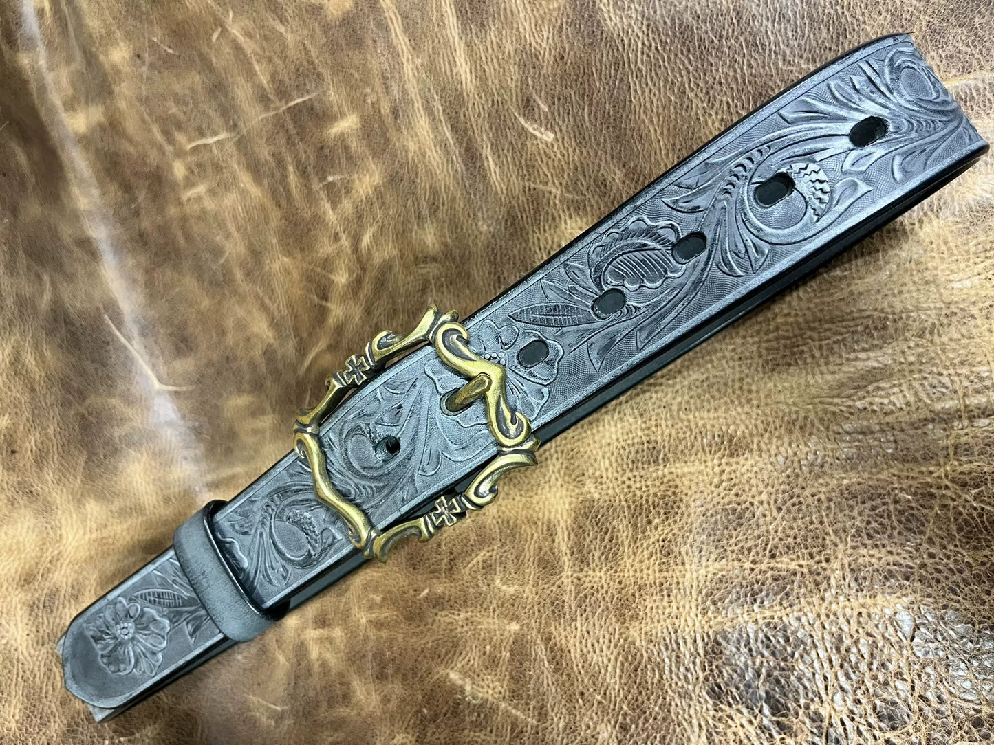 Customized Italian horse rein carving handmade belt