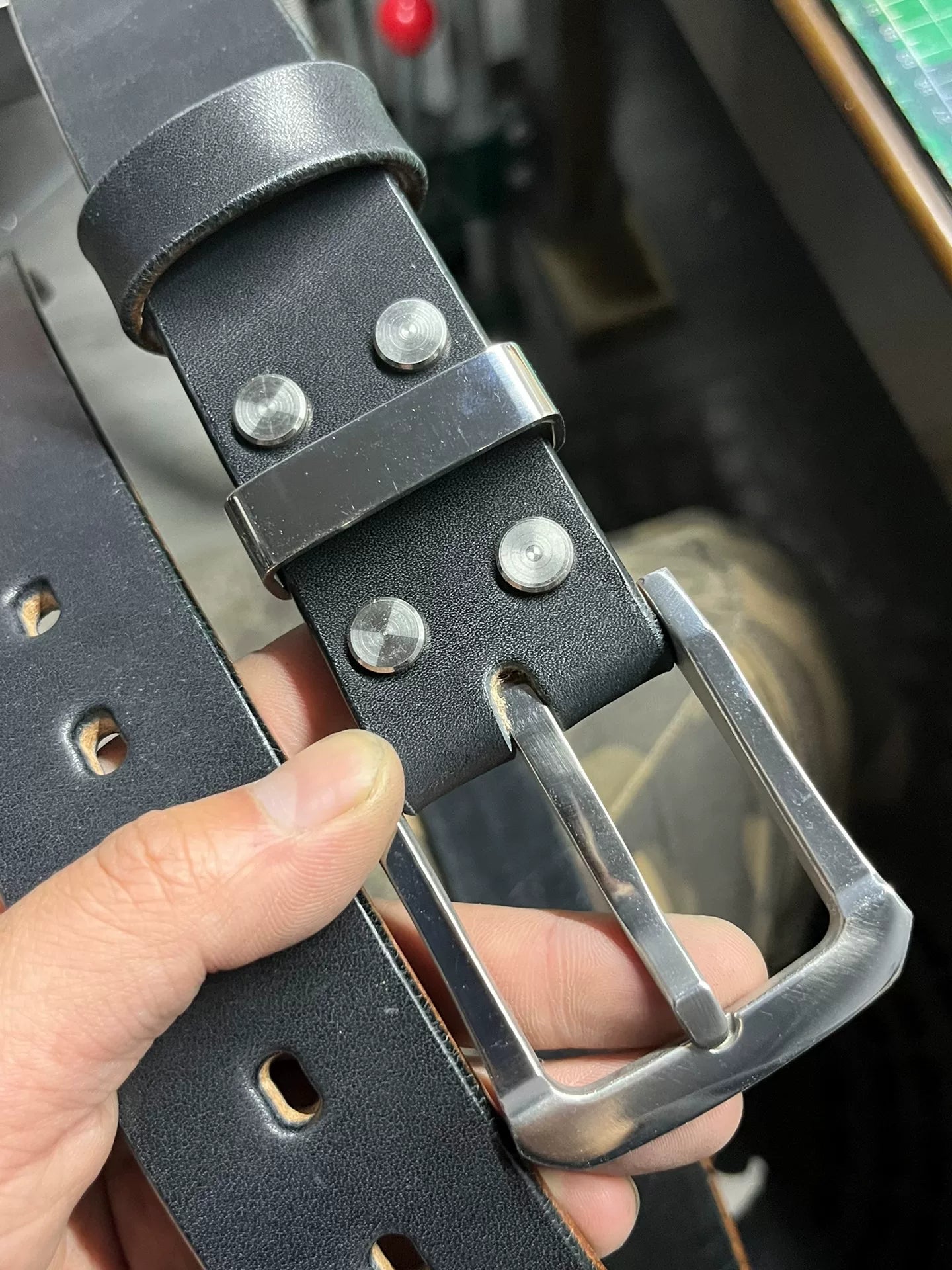 5.5mm thick Japanese Tochigi Shonan back leather belt with handmade…