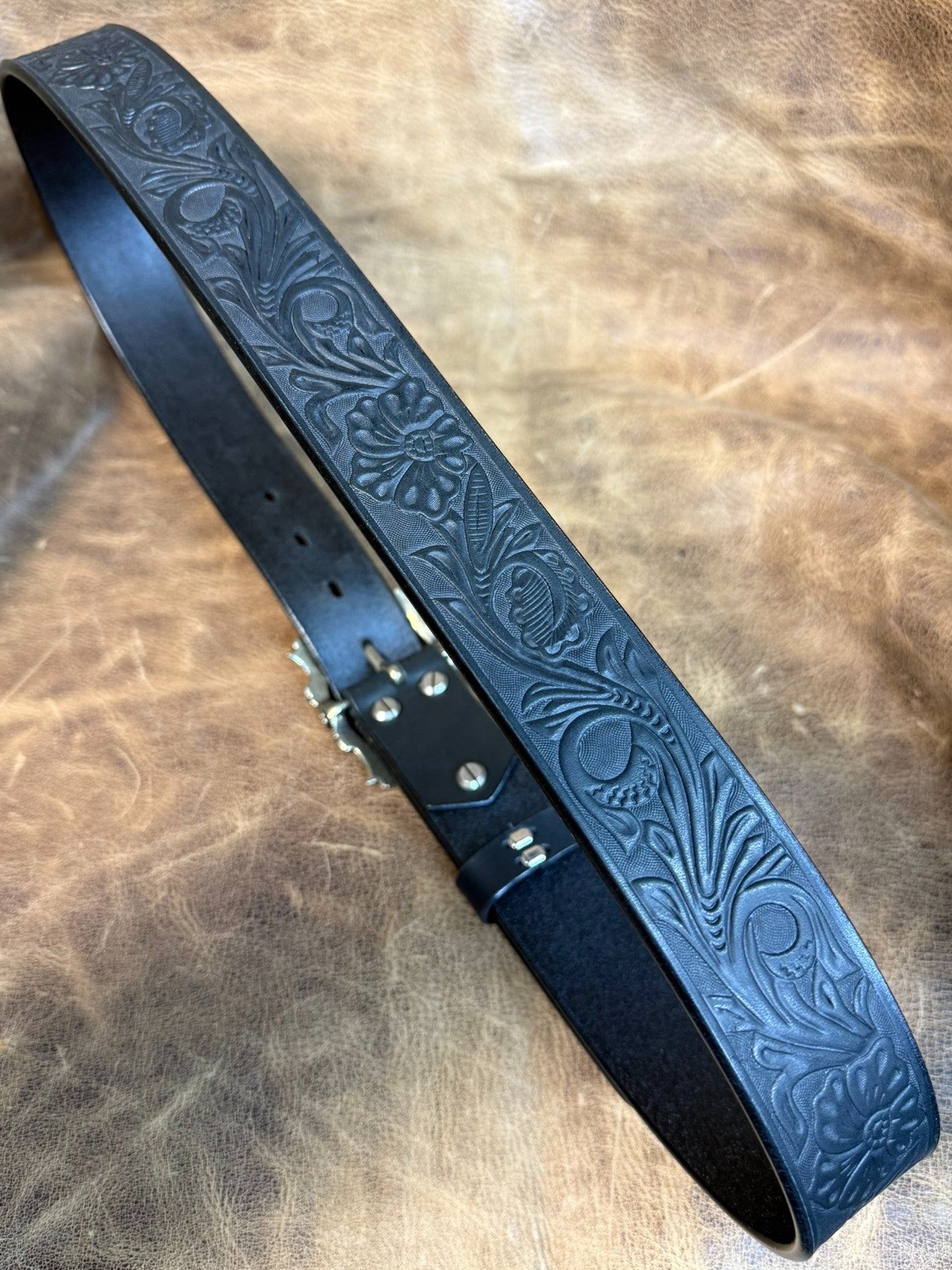 Customized Italian saddle carved handmade belt