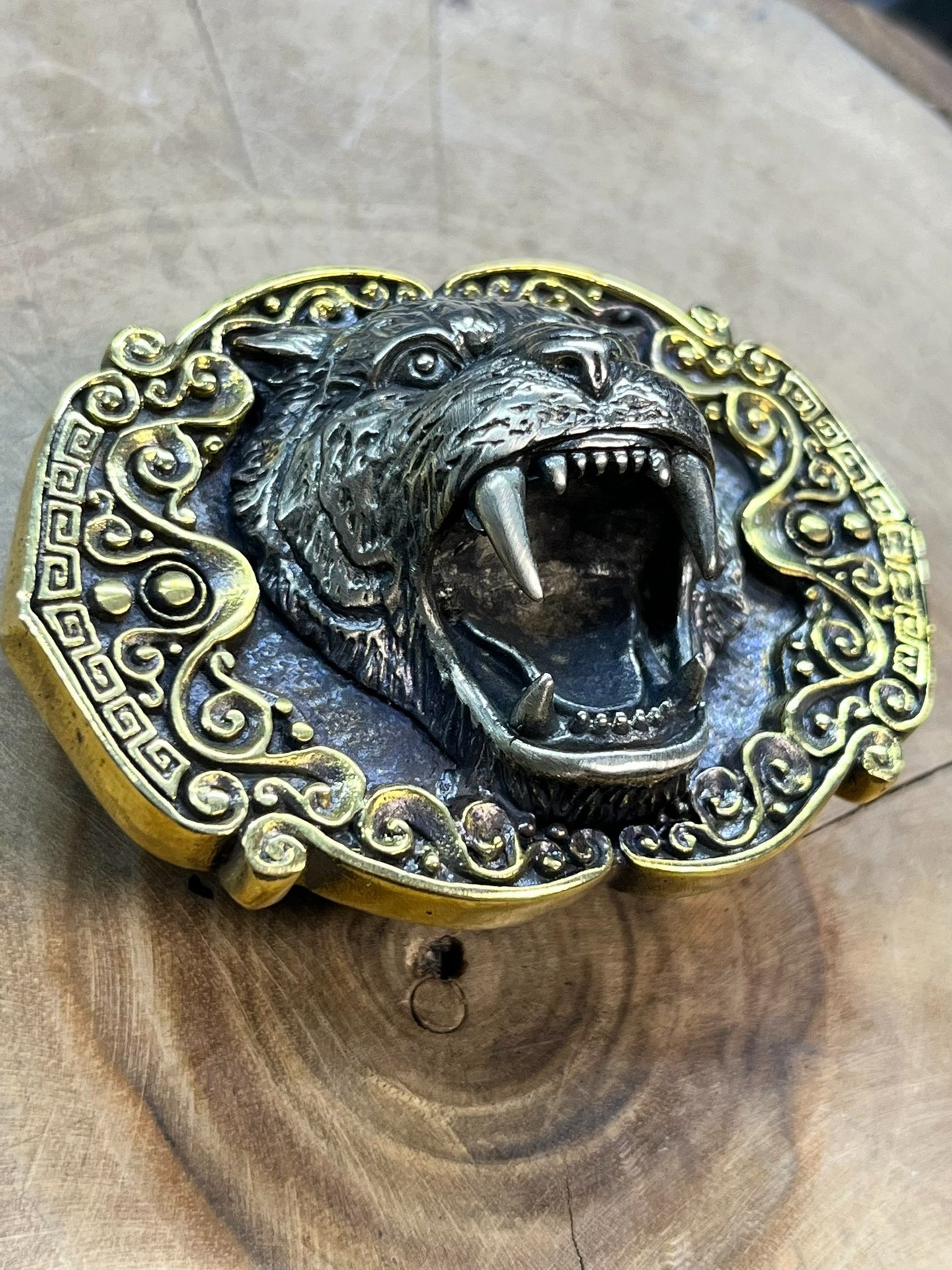 Domineering three-dimensional zodiac tiger head belt buckle with sm…