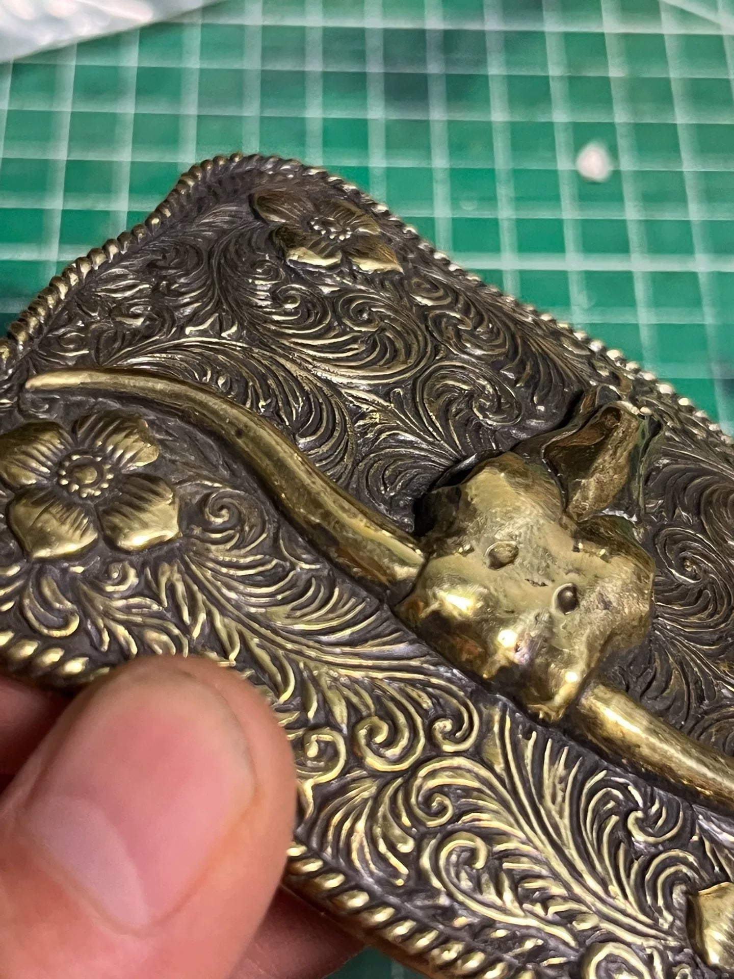 Handmade western medieval Ami khaki bull head belt