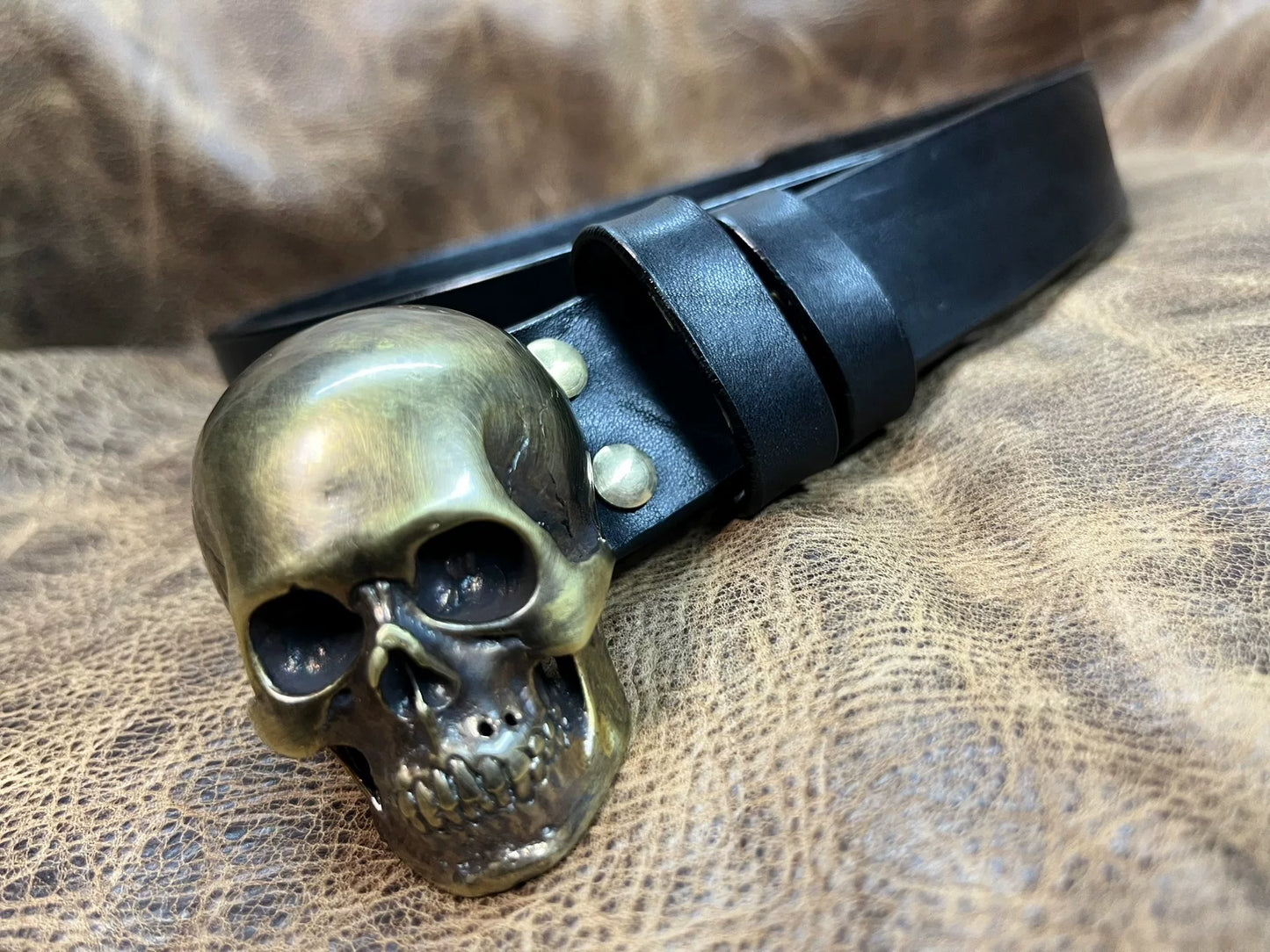 American retro skull pure copper belt buckle with black bison leath…