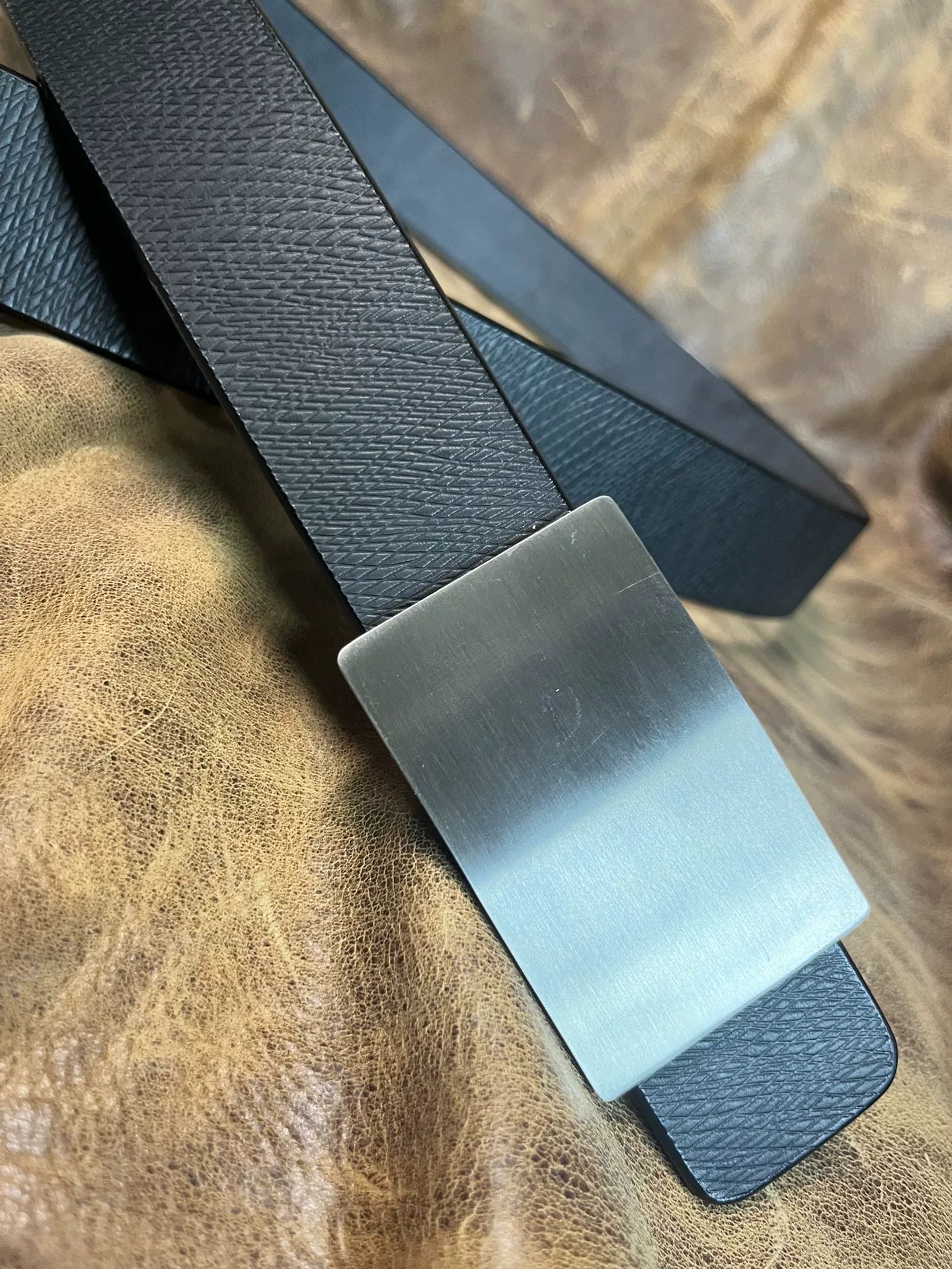 304 Steel Smooth Plate Buckle with Sinking Ship Pattern