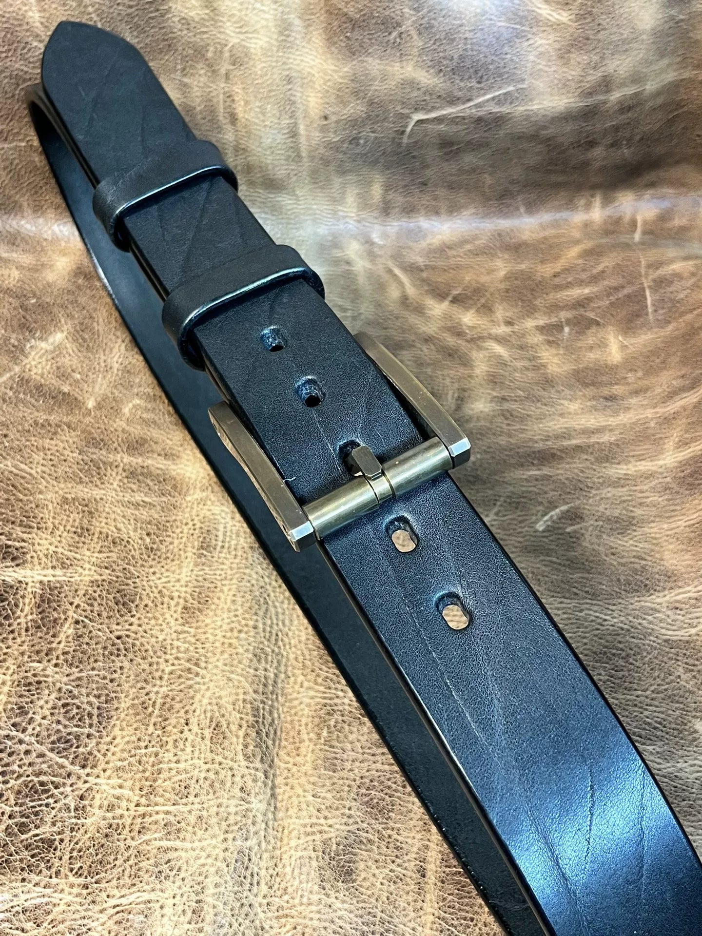 Tiger handmade black bison leather belt with brass wire cut buckle