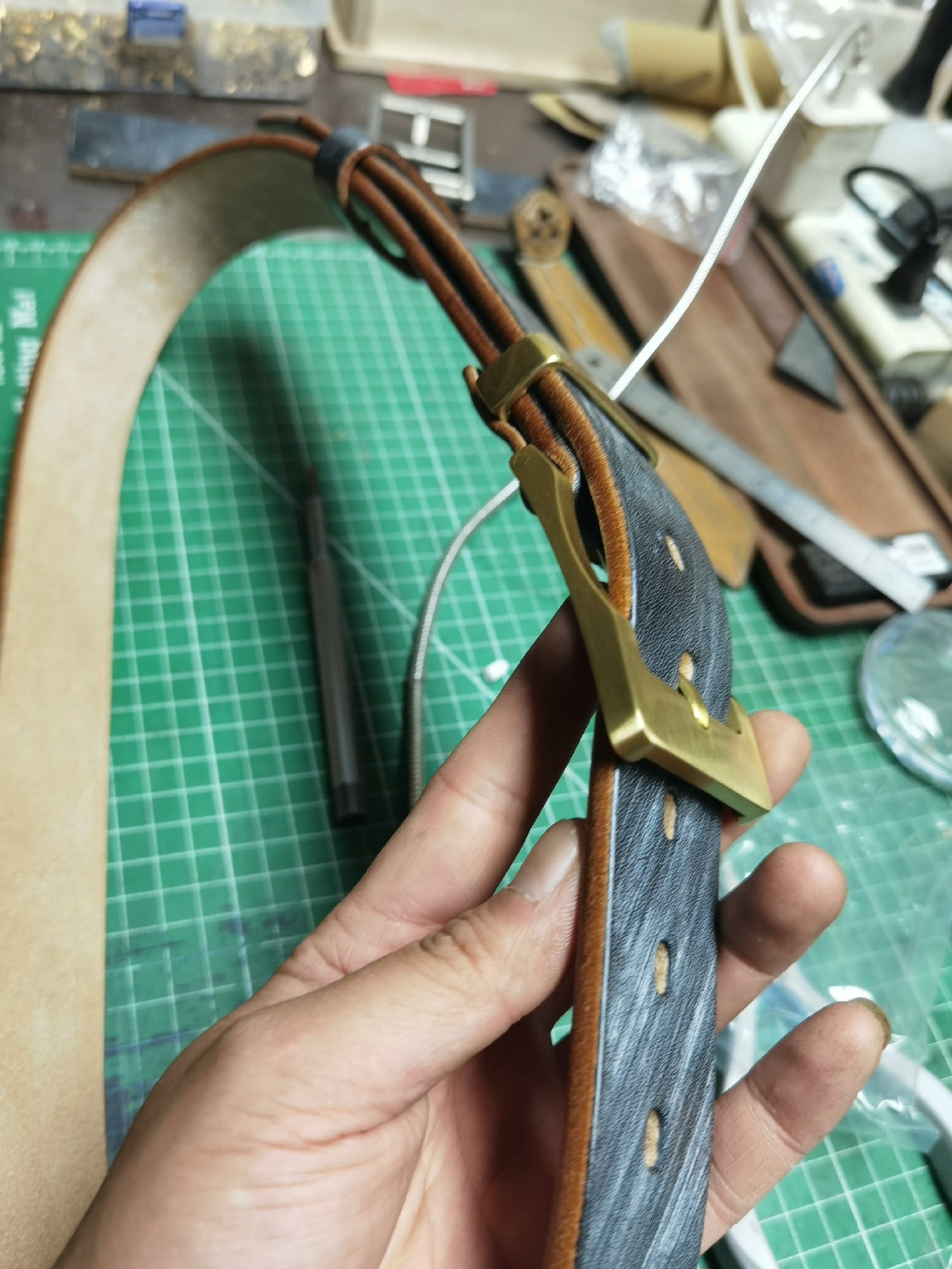 6mm thick black JF bridle. Full grain jf horse rein leather first l…