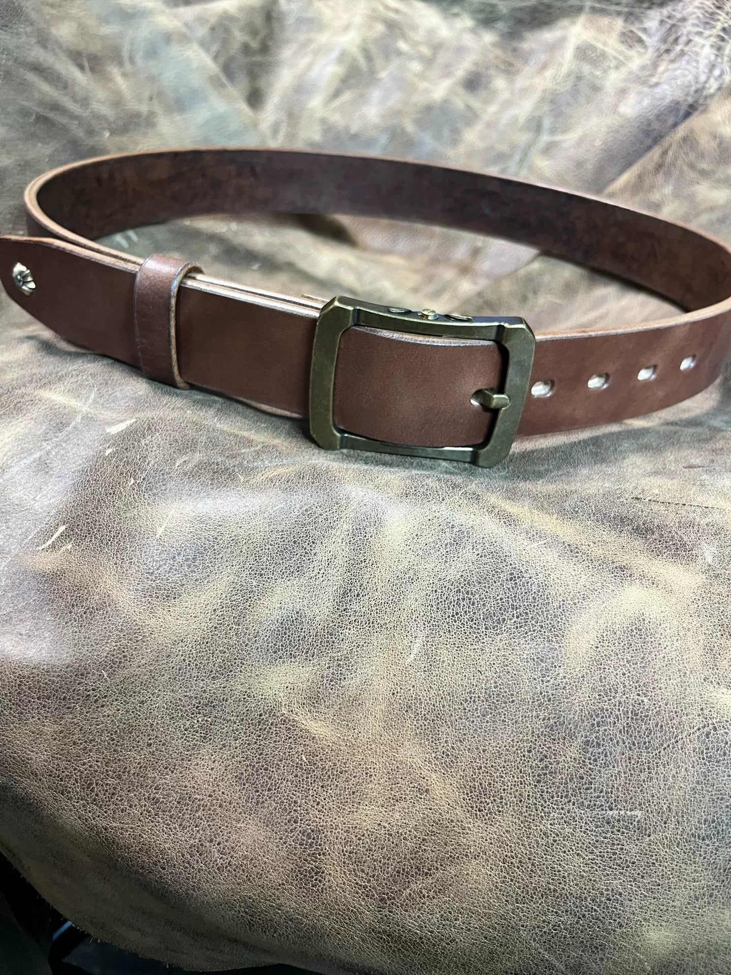 Zhaonan fat brown color with replica gadfly buckle