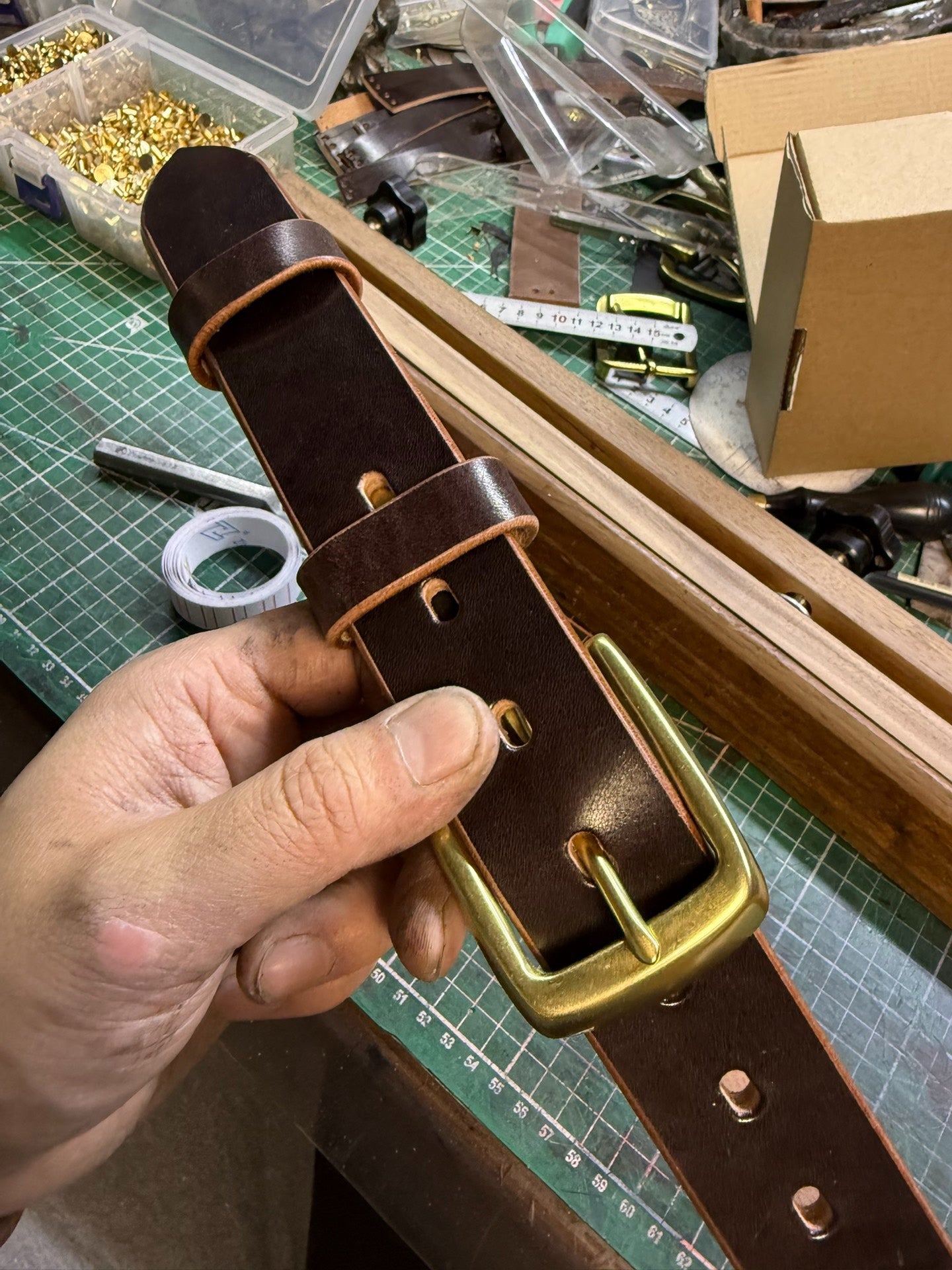 Genuine first-layer cowhide oil-waxed leather handmade belt There a…