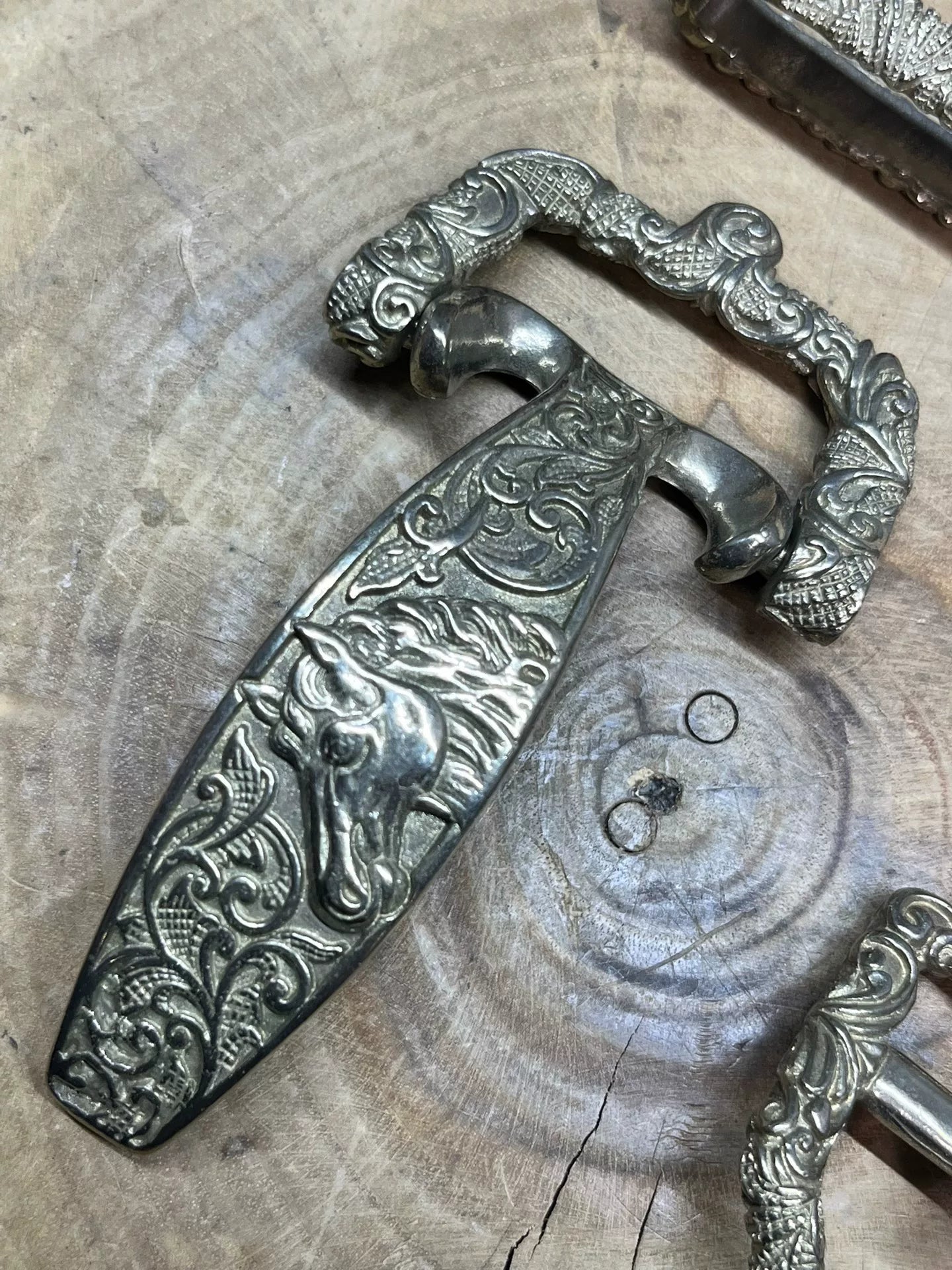 The cavalry buckled. Solid white copper. White copper belt buckle c…