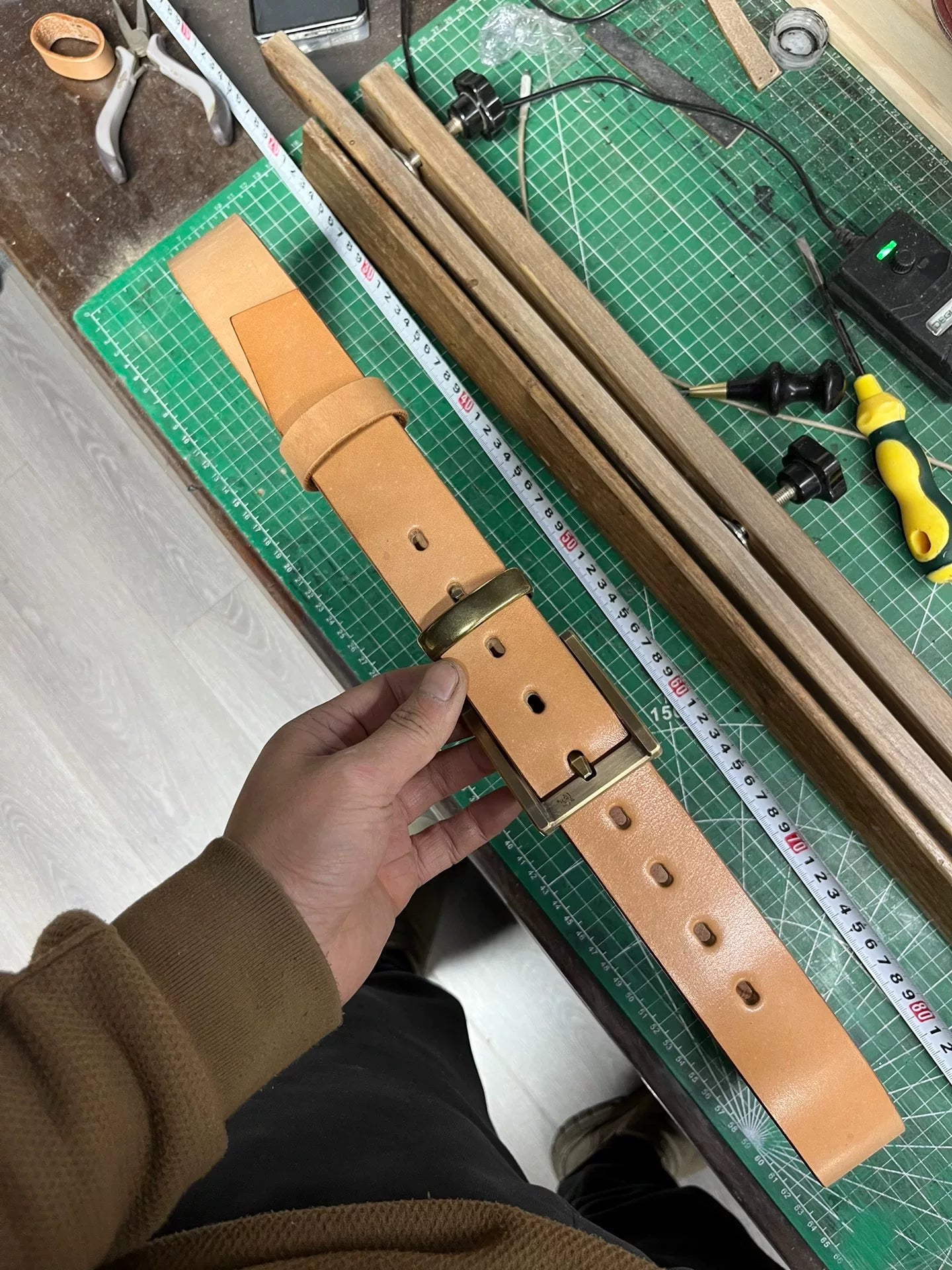 5.5mm thick Japanese Shonan back leather handmade sandpaper polishe…
