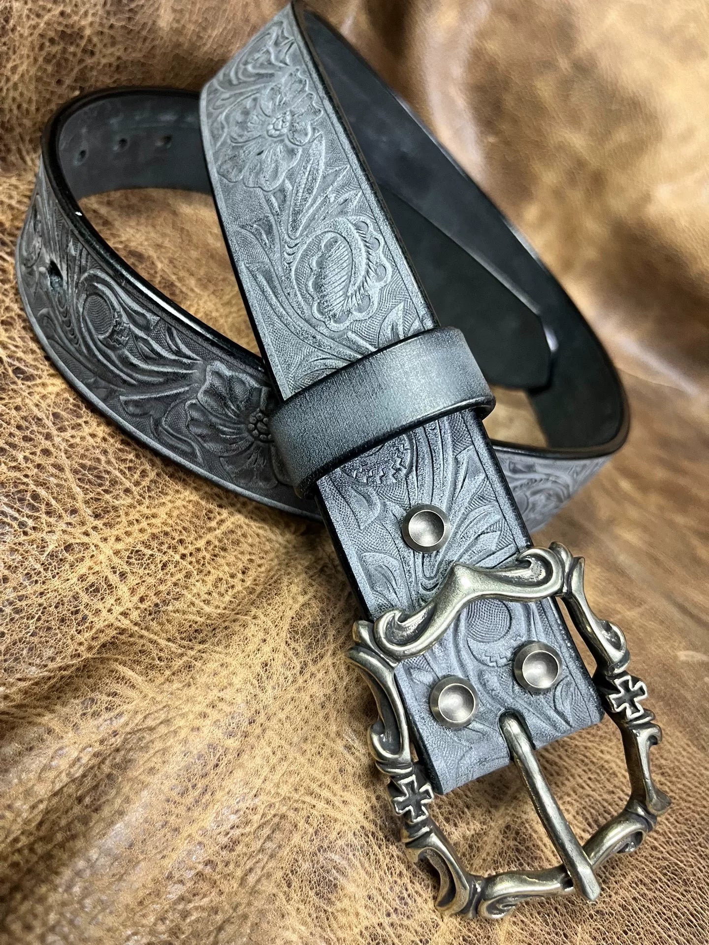 Customized Italian horse rein carving handmade belt